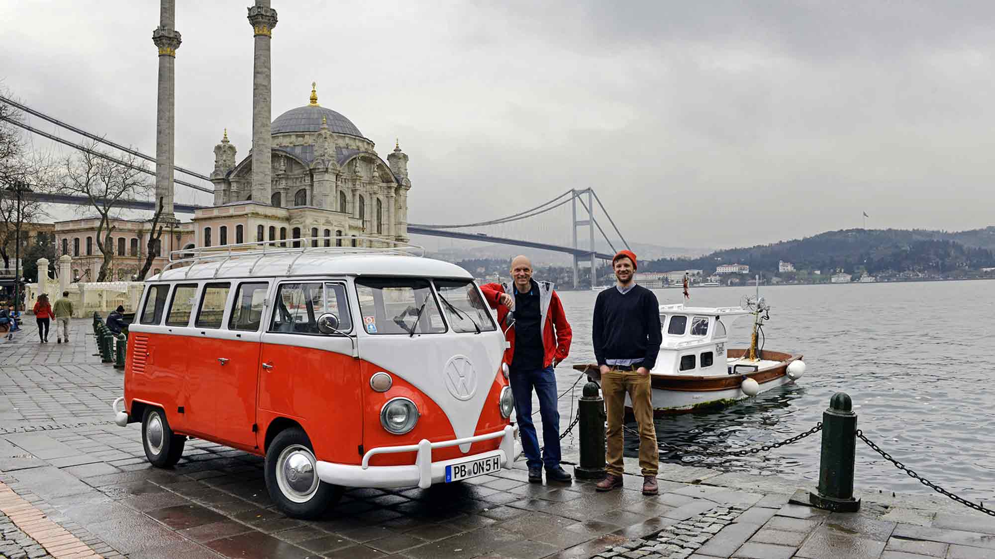 Stadthalle Gütersloh: »Das große Bulli Abenteuer« – mit 44 PS von Istanbul ans Nordkap, 16. März 2025 Stadthalle Gütersloh: »Das große Bulli Abenteuer« – mit 44 PS von Istanbul ans Nordkap, 16. März 2025