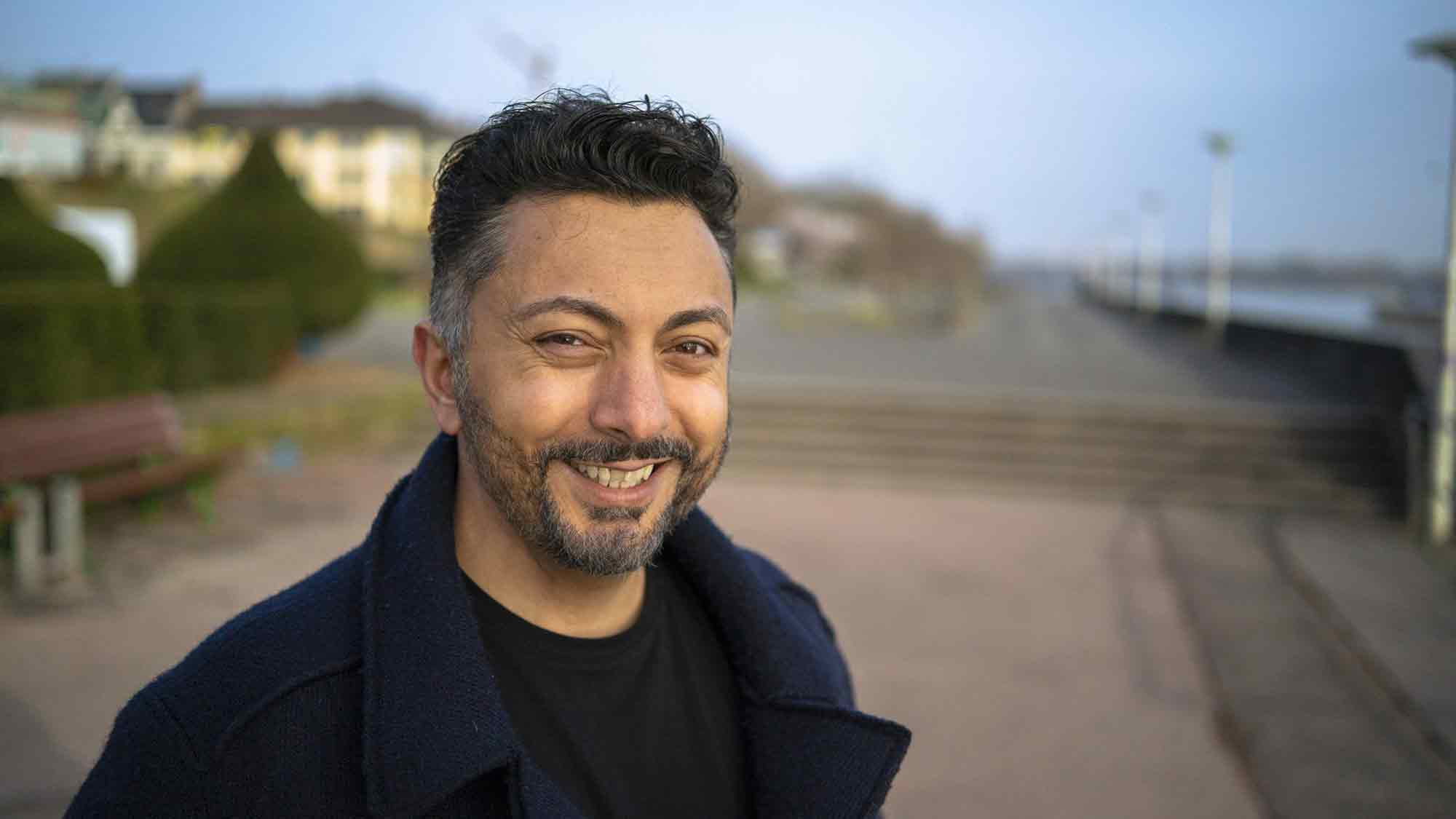 Frei: Kabarett von und mit Özgür Cebe am 22. März 2025 im Kurhaus Bad Hamm Frei: Kabarett von und mit Özgür Cebe am 22. März 2025 im Kurhaus Bad Hamm