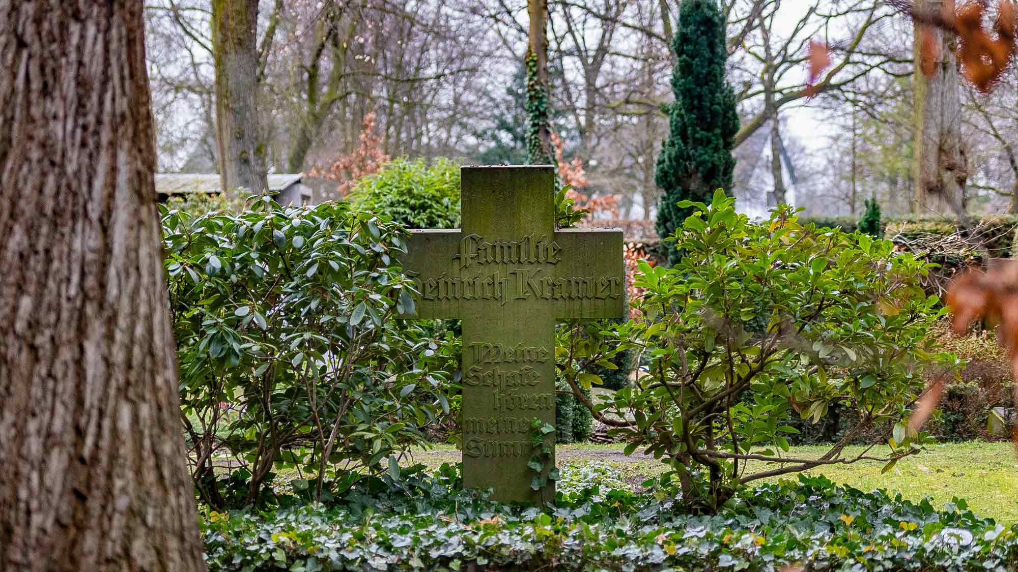 Evangelischer Kirchenkreis Gütersloh: »Die letzte Wohnstatt«, Friedhofsführungen in Gütersloh Evangelischer Kirchenkreis Gütersloh: »Die letzte Wohnstatt«, Friedhofsführungen in Gütersloh