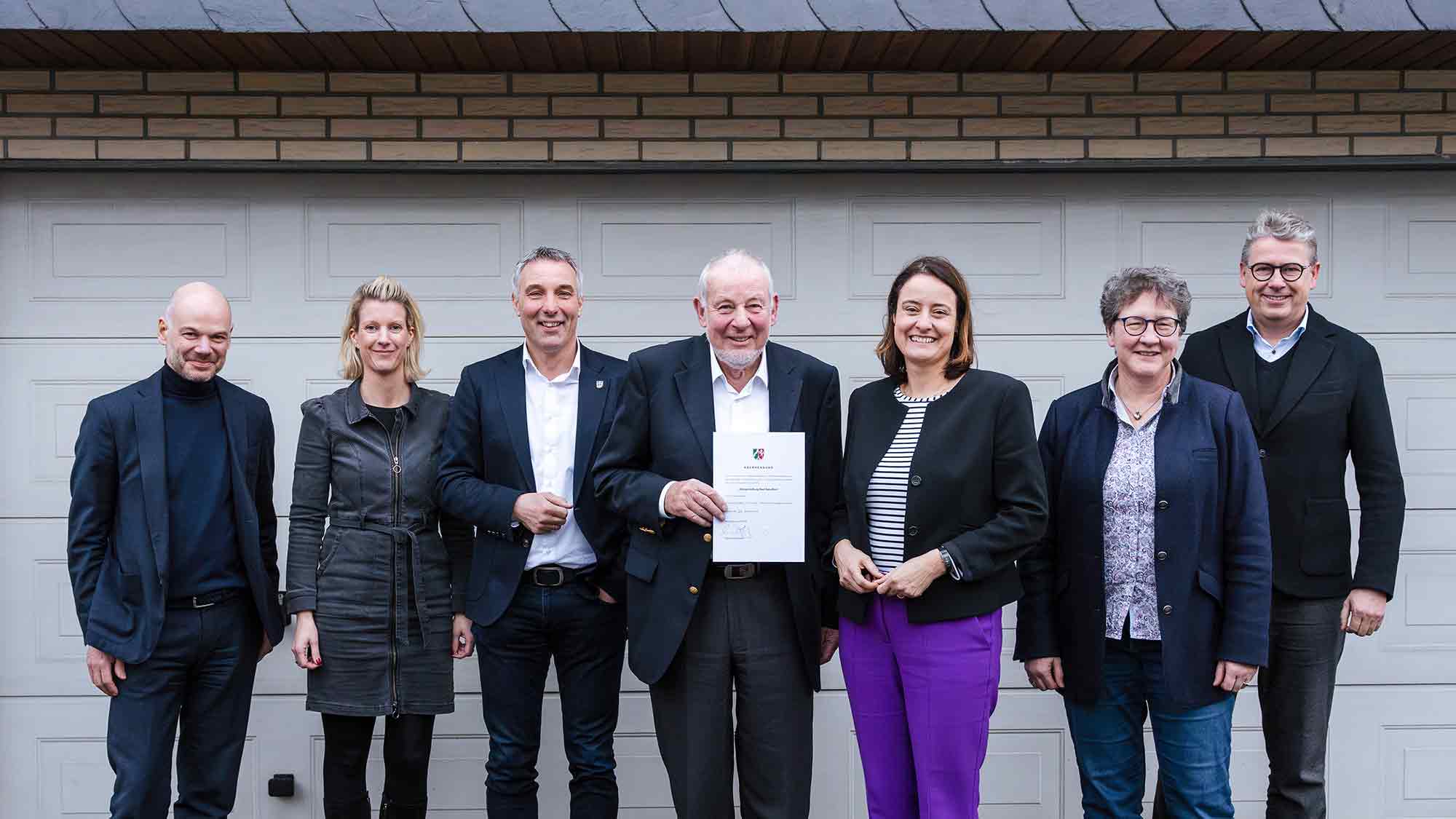 Bürgerstiftung Bad Salzuflen nimmt die Arbeit auf – Stiftung für mehr Lebensqualität Bürgerstiftung Bad Salzuflen nimmt die Arbeit auf – Stiftung für mehr Lebensqualität