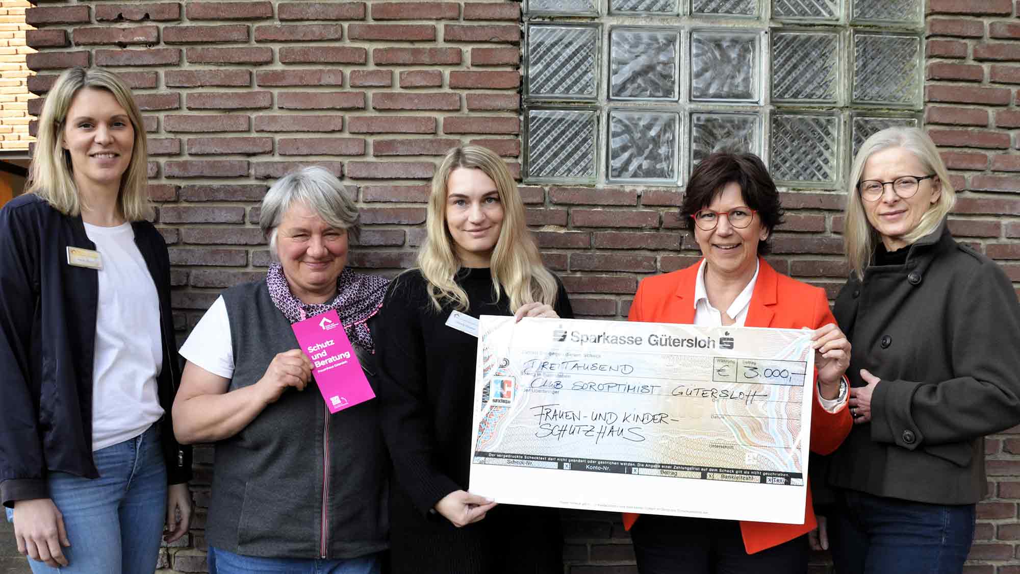 Spende der Gütersloher Soroptimistinnen: 3.000 Euro für das Frauenhaus und Kinderschutzhaus