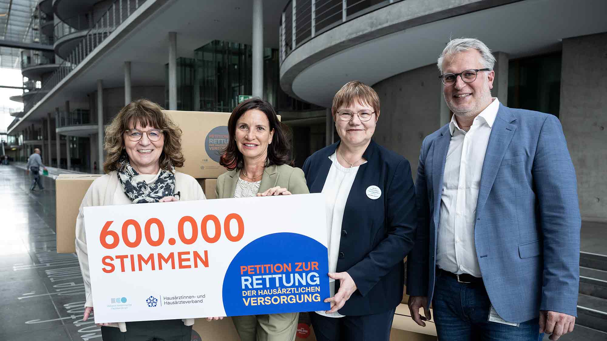 Hausärzteverband Baden Württemberg: mehr als 600.000 Unterschriften! Hausärzteverband Baden Württemberg: mehr als 600.000 Unterschriften!