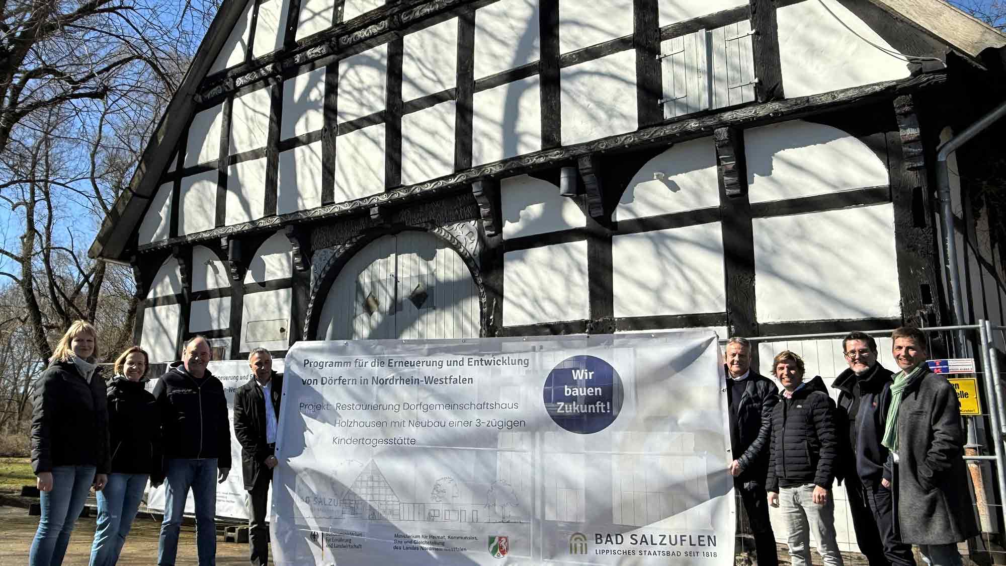 Bauliche Maßnahmen für geschichtsträchtigen Fachwerkbau »Das Haus« in Holzhausen starten Bauliche Maßnahmen für geschichtsträchtigen Fachwerkbau »Das Haus« in Holzhausen starten