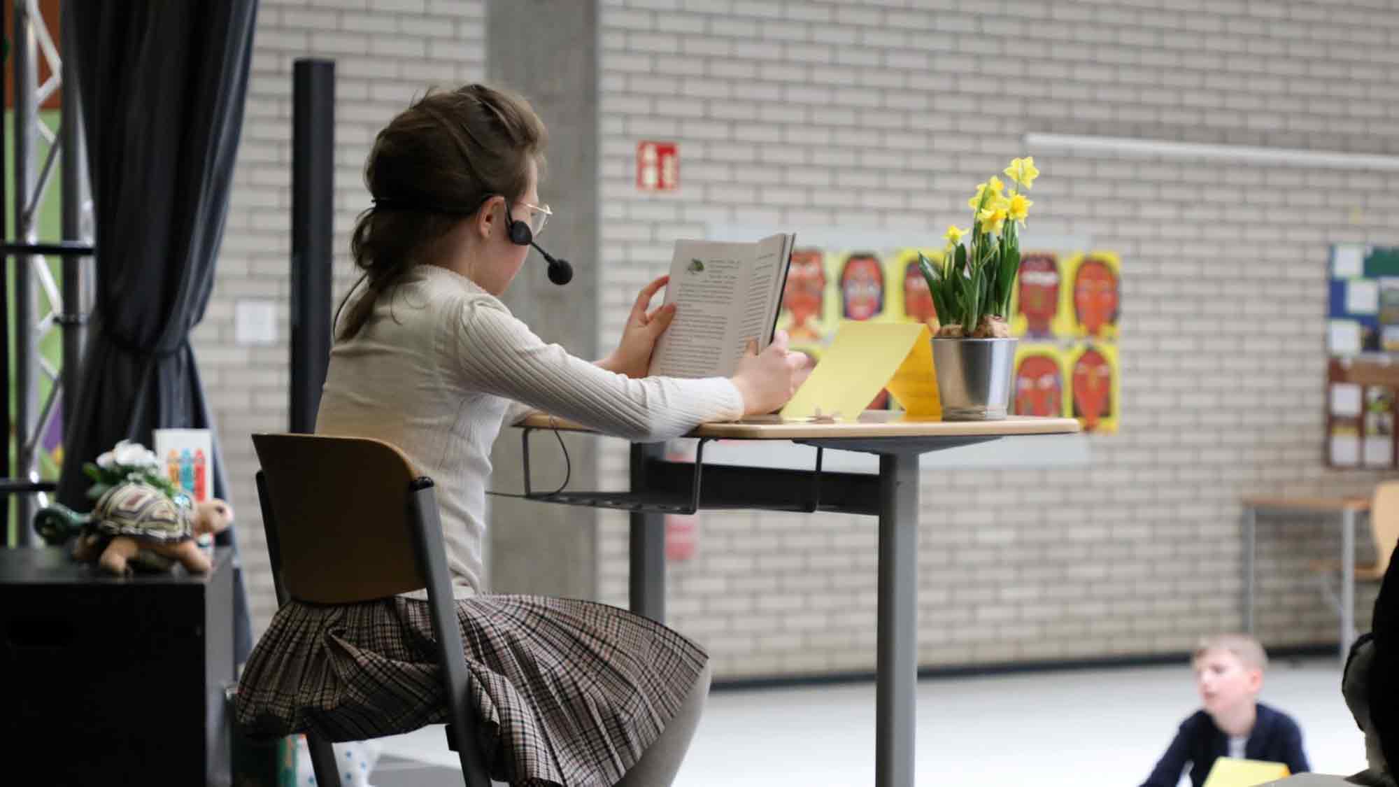 Leseförderung: Vorlesewettbewerb trainiert Leseflüssigkeit und spornt Schüler zum Lesen an Leseförderung: Vorlesewettbewerb trainiert Leseflüssigkeit und spornt Schüler zum Lesen an