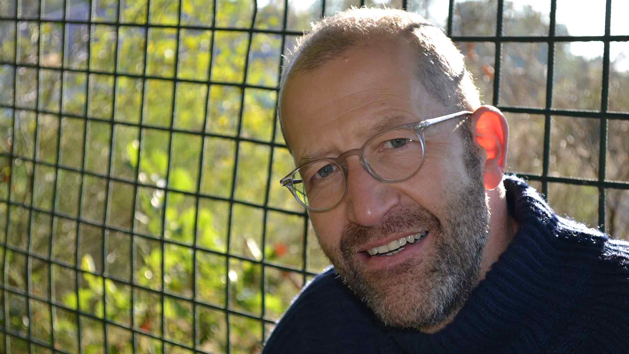 Stadtbibliothek Gütersloh: &raquo;Was Männer kosten – der Preis des Patriarchats&laquo;, Lesung am 28. April 2025