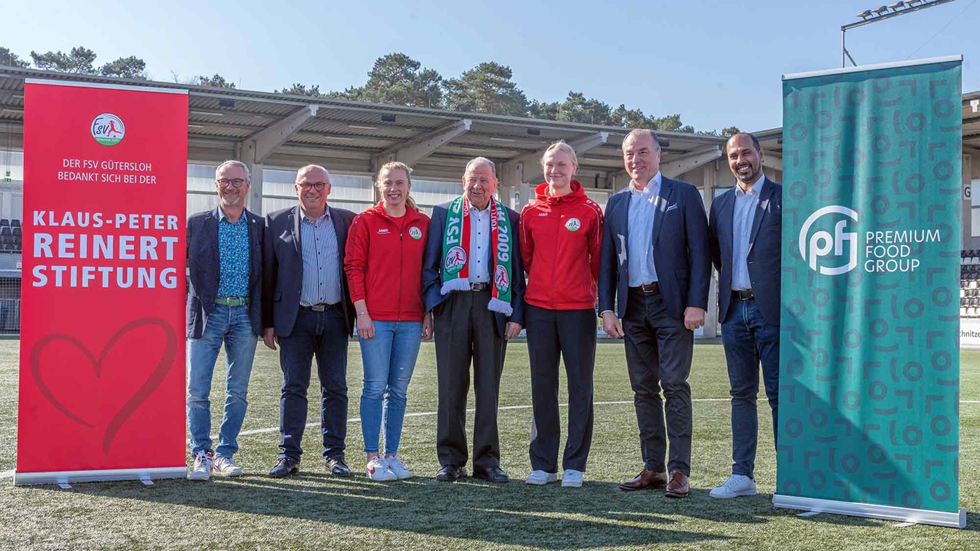 Klaus Peter Reinert Stiftung unterstützt den FSV Gütersloh – Kampagne »Schenk uns eine Zukunft« steht vor dem Erreichen des Spendenziels Klaus Peter Reinert Stiftung unterstützt den FSV Gütersloh – Kampagne »Schenk uns eine Zukunft« steht vor dem Erreichen des Spendenziels
