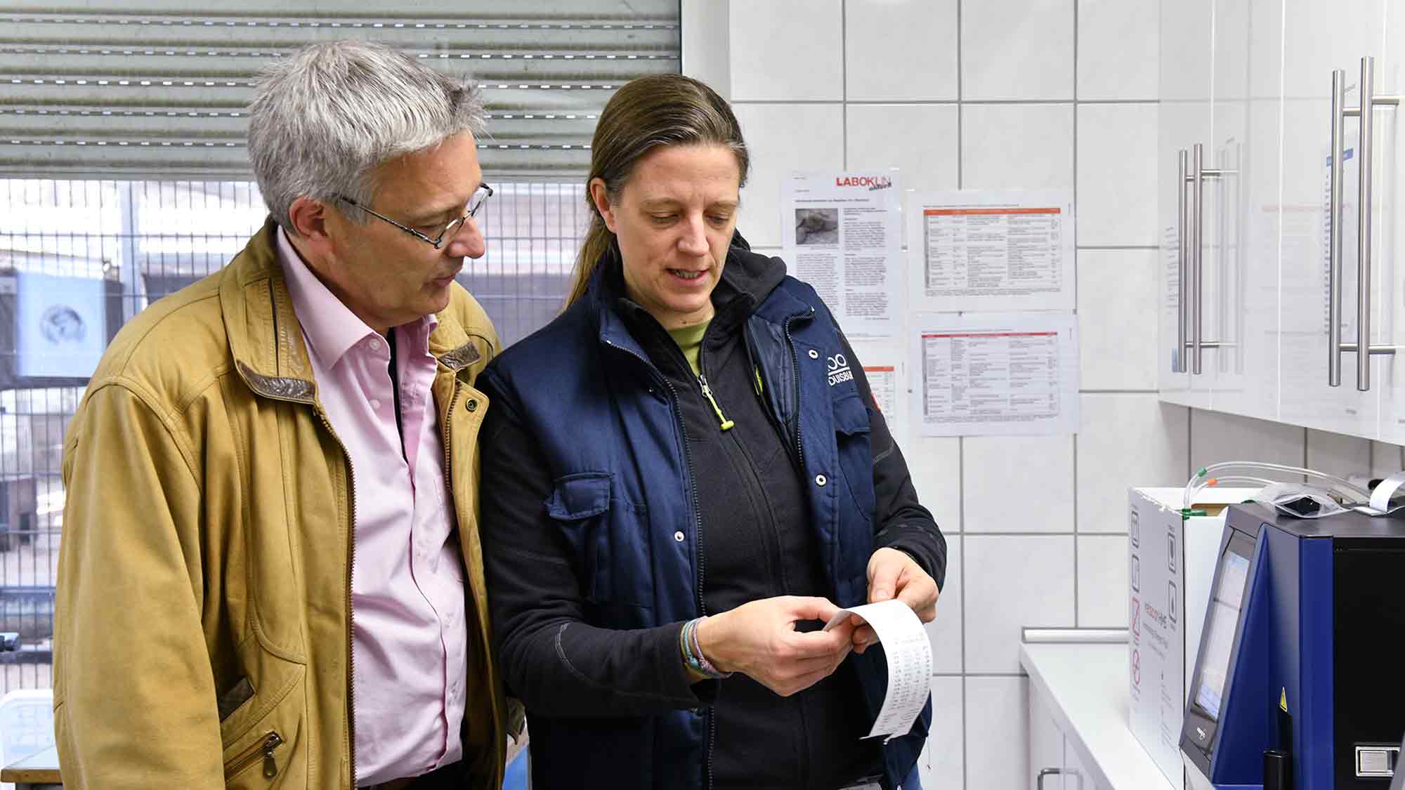 Zoo Duisburg: Blutanalyse per Knopfdruck – modernes Gerät für die Zootierärzte Zoo Duisburg: Blutanalyse per Knopfdruck – modernes Gerät für die Zootierärzte