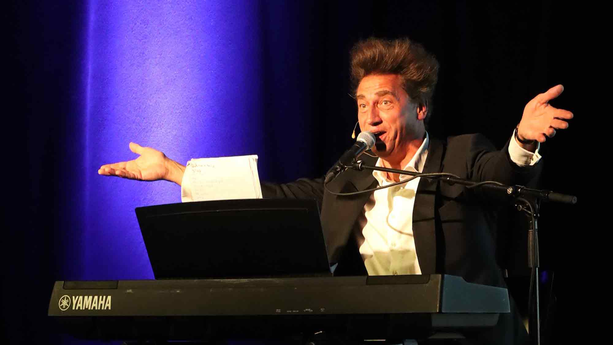 Weberei Gütersloh: Große Rudelsingparty im Bürgerkiez »Die Webe singt in den Mai«, 30. April 2025 Weberei Gütersloh: Große Rudelsingparty im Bürgerkiez »Die Webe singt in den Mai«, 30. April 2025