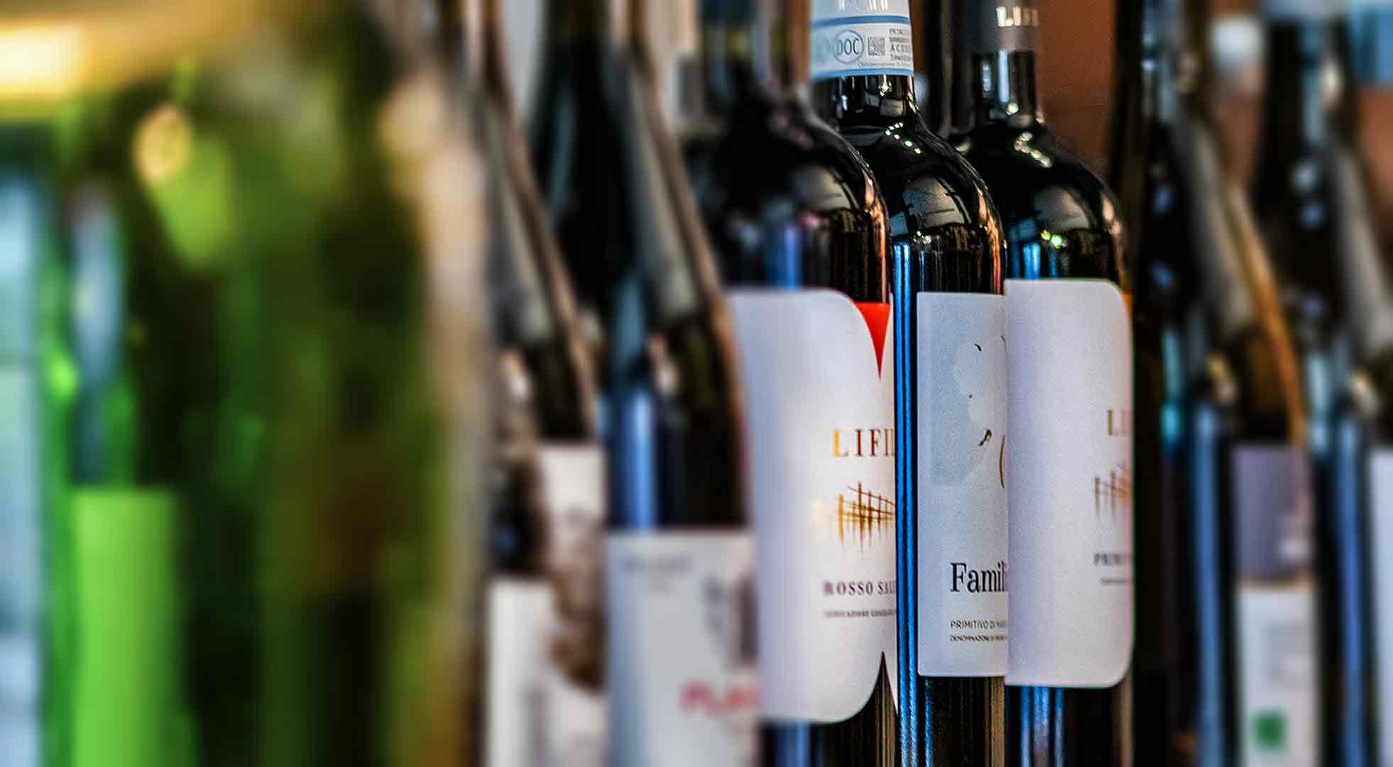Anzeige: Weinhaus Gütersloh: Sechs Hände für ein Hallelujah! Neue »A6mani« Weine aus Spanien Anzeige: Weinhaus Gütersloh: Sechs Hände für ein Hallelujah! Neue »A6mani« Weine aus Spanien