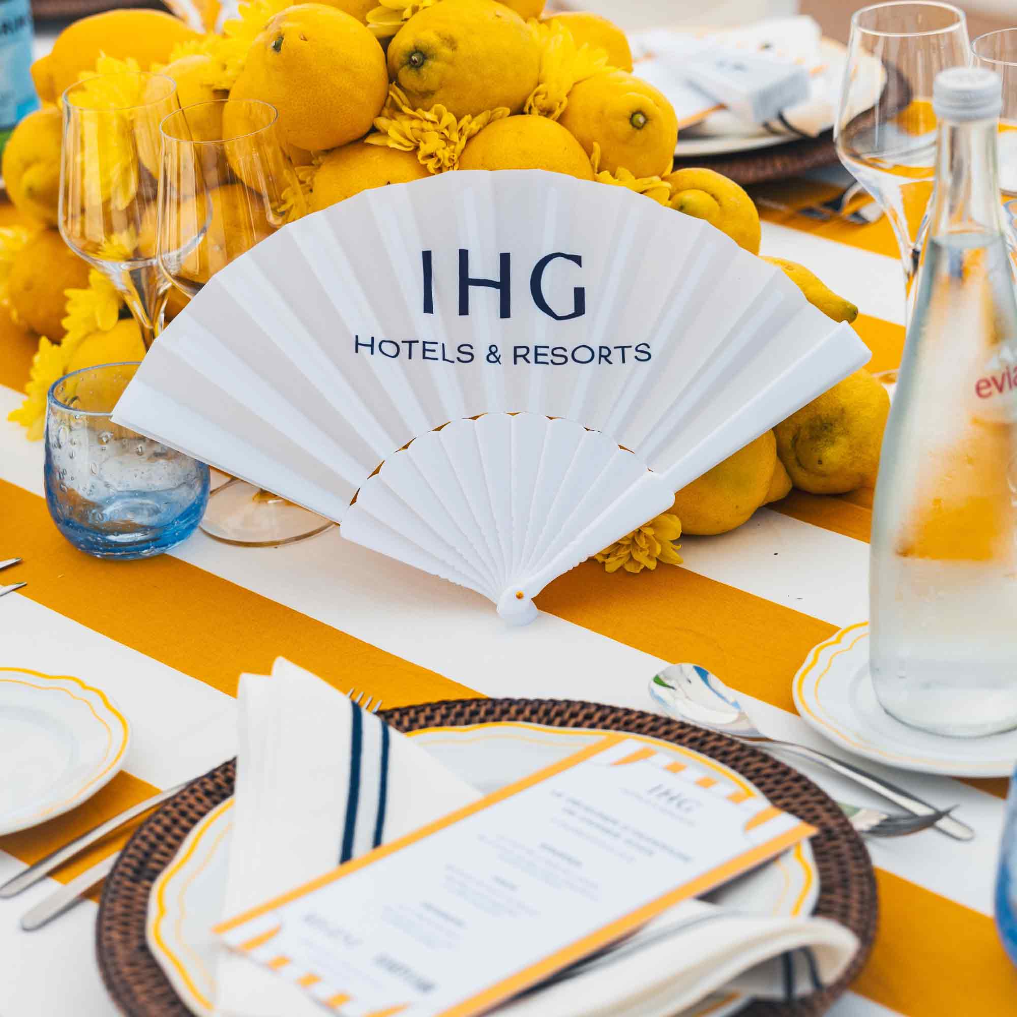Start der Filmfestspiele von Cannes 2025 mit glamourösem Strand Lunch gefeiert im Carlton Cannes, einem Regent Hotel, mit &raquo;Vanity Fair&laquo;