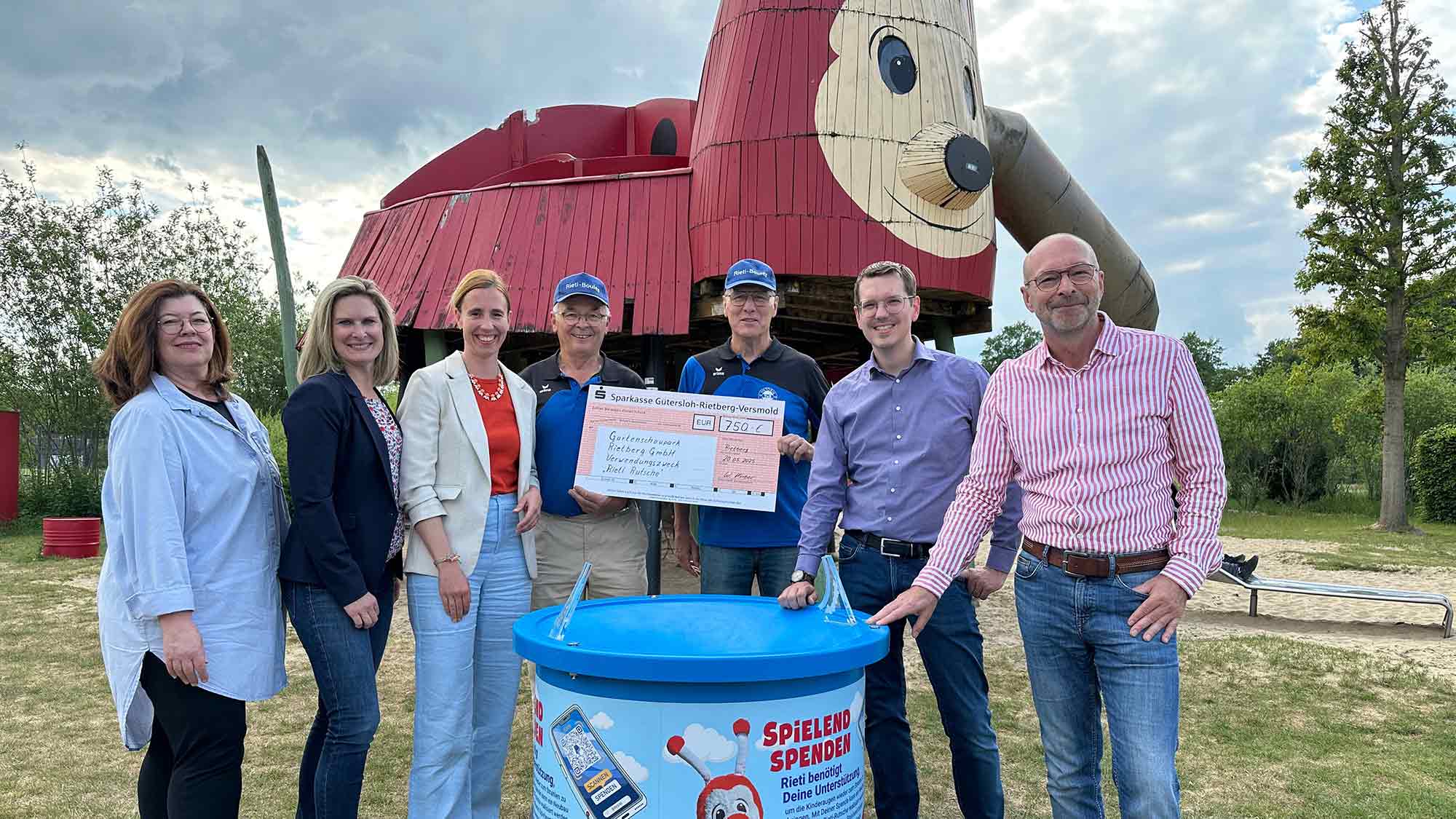 Unterstützung für eine neue Rieti Rutsche – Rietberger sammeln fleißig für das Marienkäfer Spielgerät Unterstützung für eine neue Rieti Rutsche – Rietberger sammeln fleißig für das Marienkäfer Spielgerät