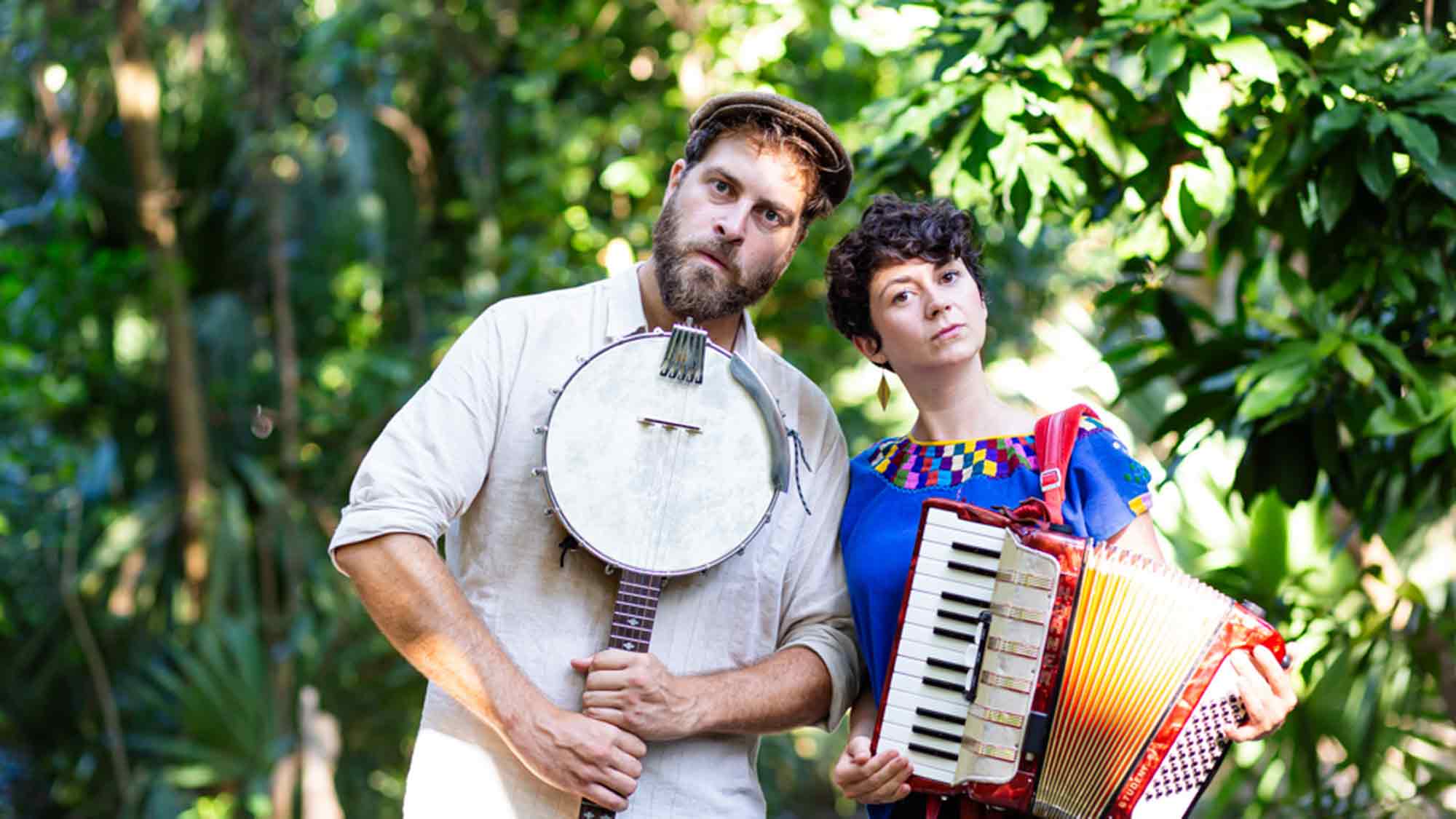 Moderne Volksmusik vor historischer Kulisse – mittwochs auf der Sparrenburg Bielefeld, am 11. Juni 2025 mit Tante Friedl Moderne Volksmusik vor historischer Kulisse – mittwochs auf der Sparrenburg Bielefeld, am 11. Juni 2025 mit Tante Friedl