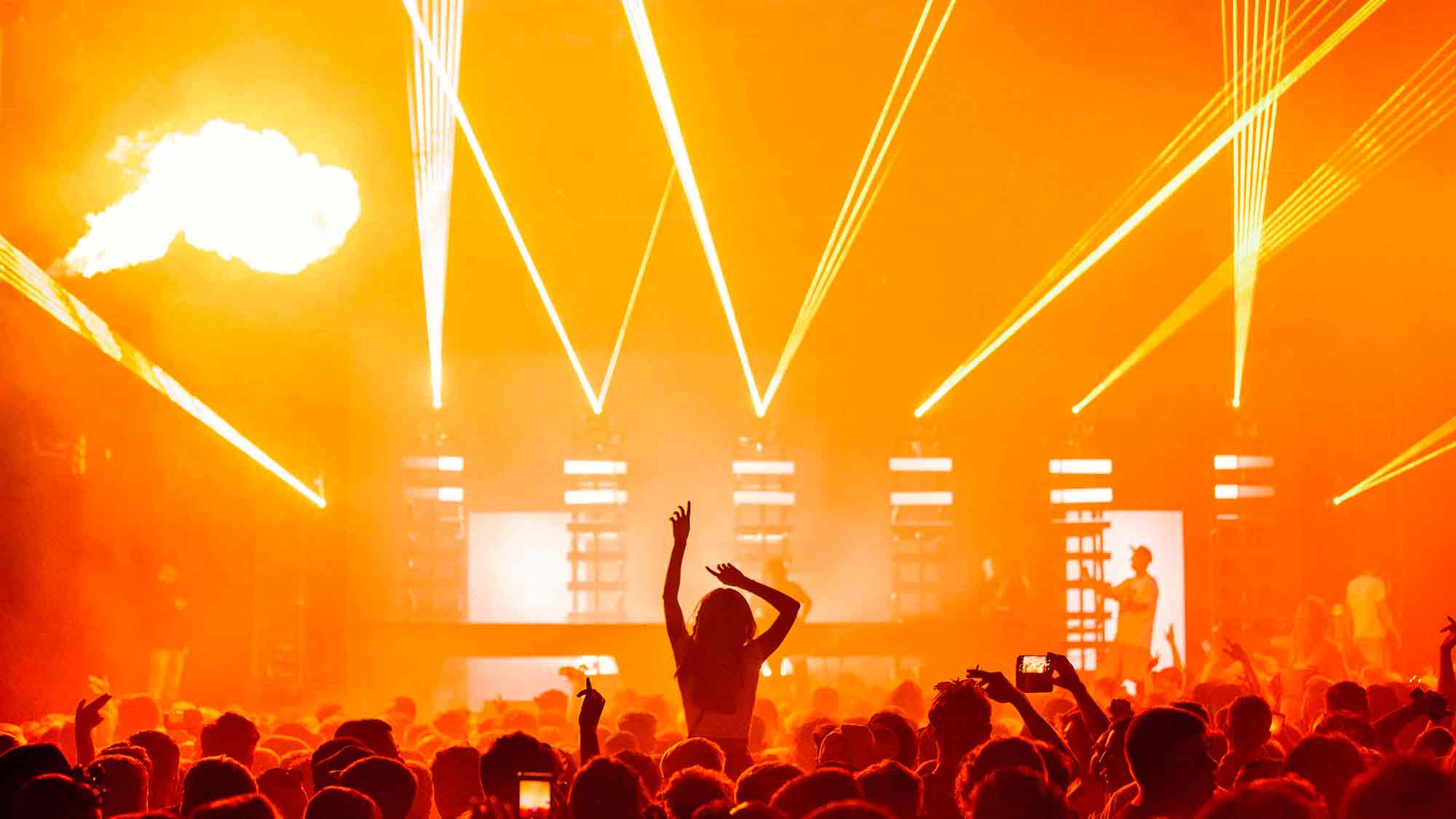 Musik Festivals auf der ganzen Welt: Diese Termine dürfen Musik Fans 2025 nicht verpassen Musik Festivals auf der ganzen Welt: Diese Termine dürfen Musik Fans 2025 nicht verpassen