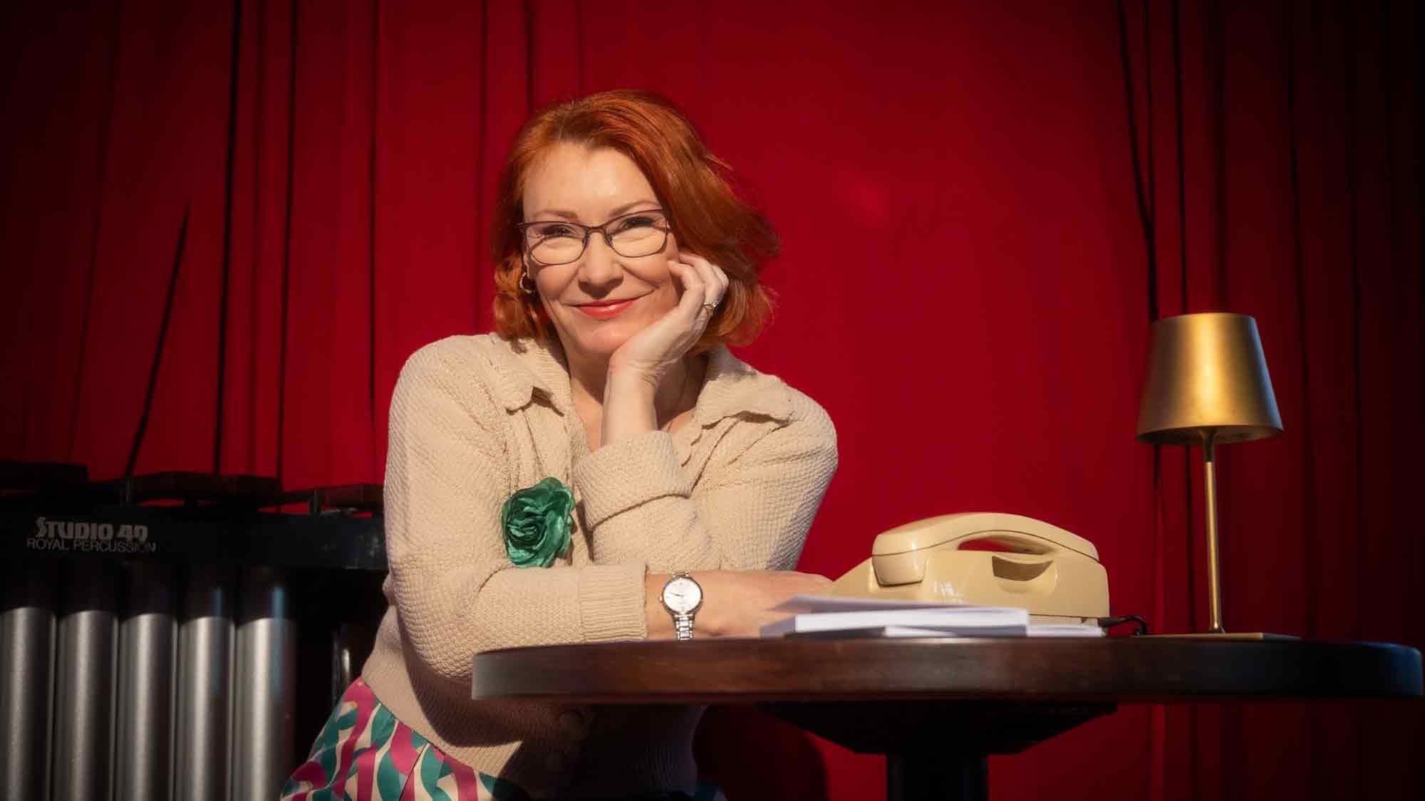 Schauspielerin und Sterbebegleiterin Petra Auer: Hospizgeschichten – aus dem Leben, für das Leben Schauspielerin und Sterbebegleiterin Petra Auer: Hospizgeschichten – aus dem Leben, für das Leben