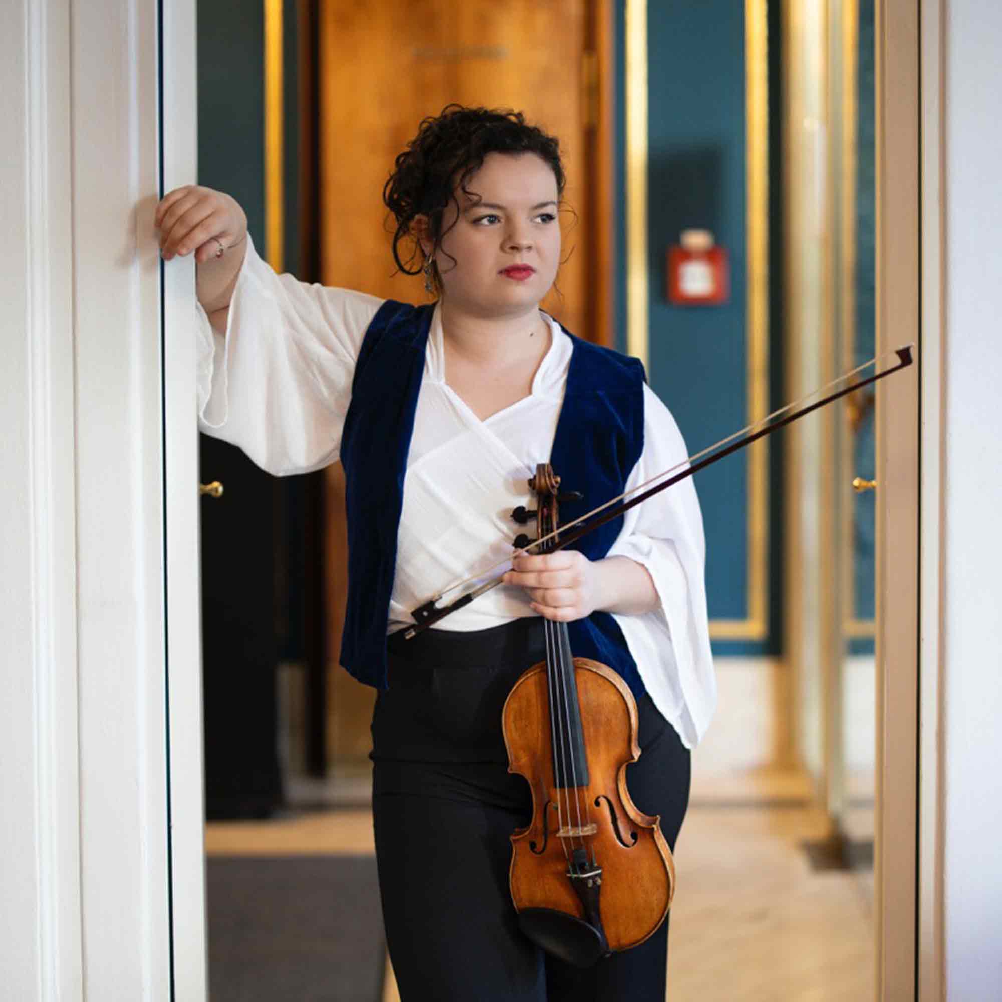 Saisonabschluss des Detmolder Kammerorchesters – virtuose Geigenkunst und Musik eines Oscar Preisträgers, 8. Juli 2025 Saisonabschluss des Detmolder Kammerorchesters – virtuose Geigenkunst und Musik eines Oscar Preisträgers, 8. Juli 2025
