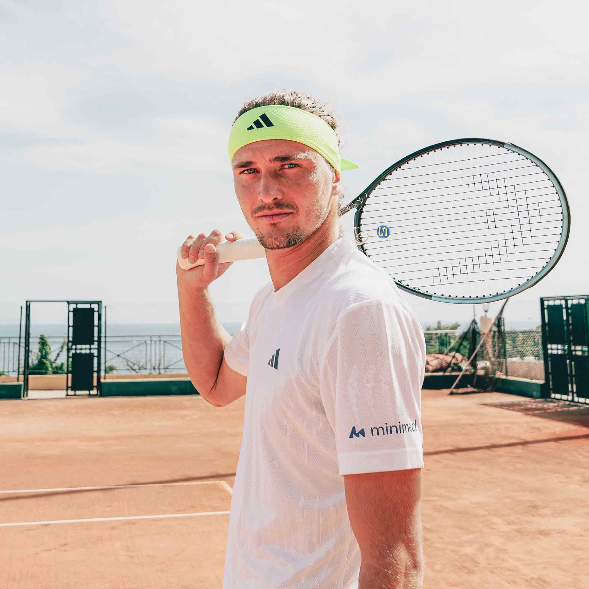 Medtronic Diabetes und Tennisprofi Alexander Zverev setzen sich gemeinsam für ein grenzenloses Leben für Menschen mit Diabetes ein Medtronic Diabetes und Tennisprofi Alexander Zverev setzen sich gemeinsam für ein grenzenloses Leben für Menschen mit Diabetes ein