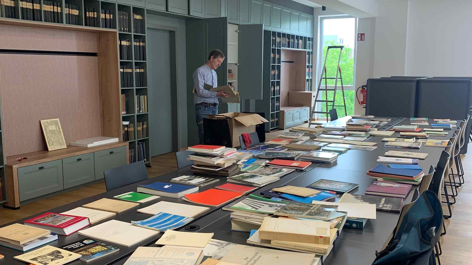 Krankenhausmuseum Bielefeld übernimmt einmalige Büchersammlung von Medizinhistoriker Prof. Dr. Axel Hinrich Murken
