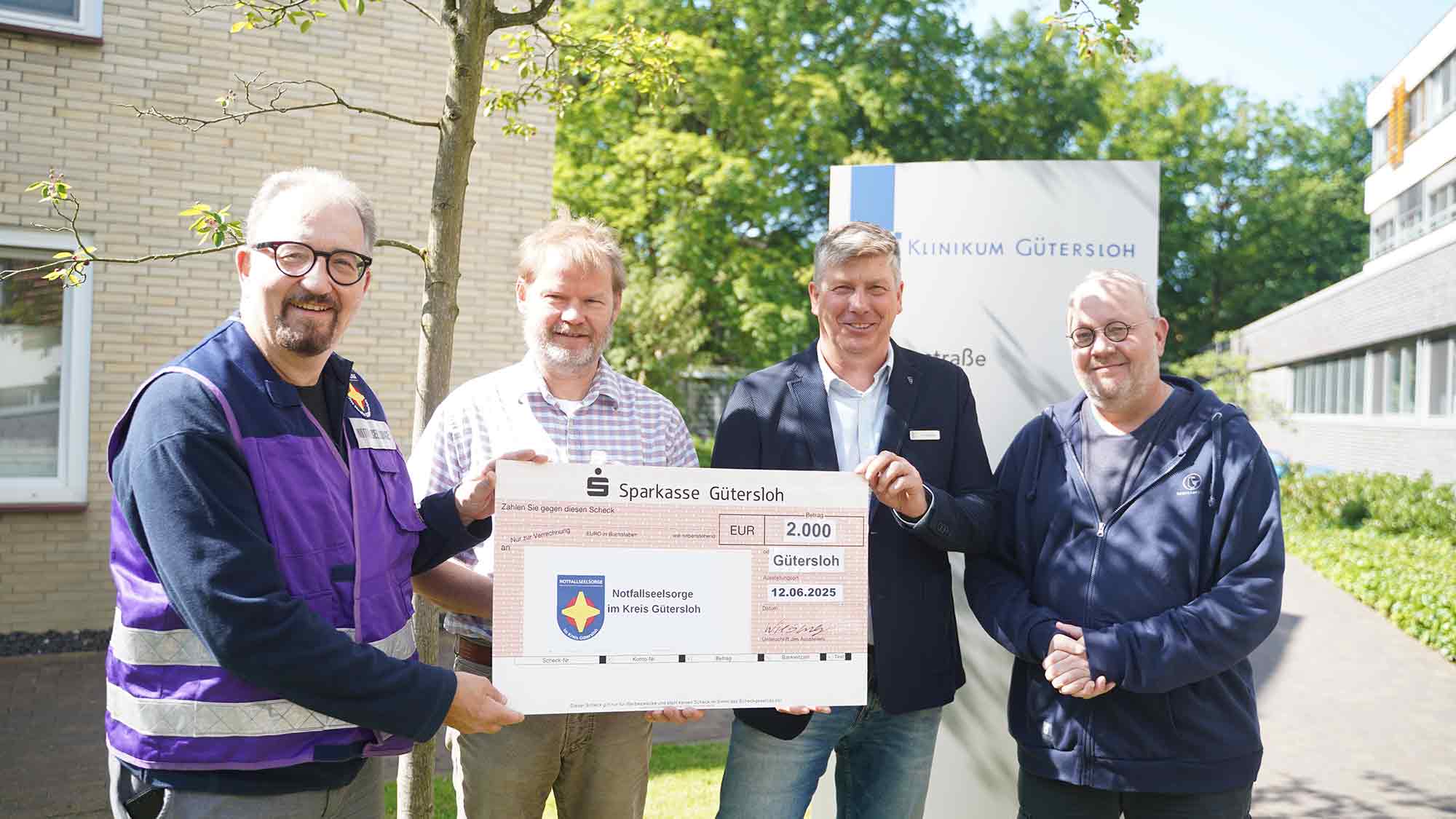 Kleines Geld, große Wirkung – Mitarbeiter von Klinikum Gütersloh und Stadtverwaltung spenden Restcents Kleines Geld, große Wirkung – Mitarbeiter von Klinikum Gütersloh und Stadtverwaltung spenden Restcents