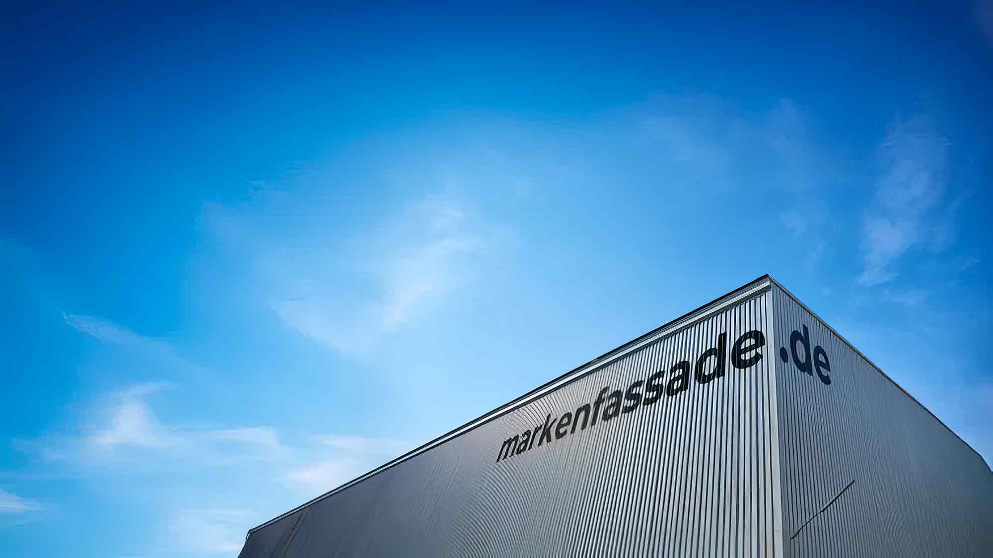 Weitkamp Marketing: Markenarchitektur beginnt außen – neue Kooperation für markengerechte Fassadengestaltung im Mittelstand