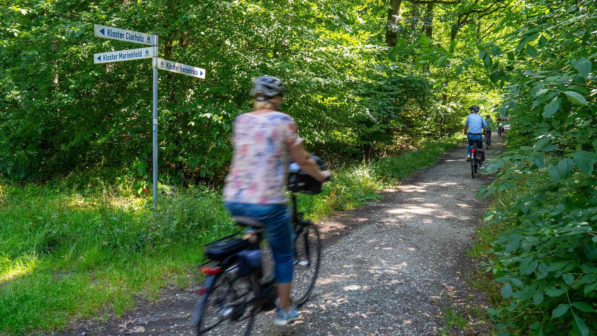 Mit dem Fahrrad zu den Klöstern Marienfeld, Clarholz und Herzebrock, 27. Juli 2025 Mit dem Fahrrad zu den Klöstern Marienfeld, Clarholz und Herzebrock, 27. Juli 2025