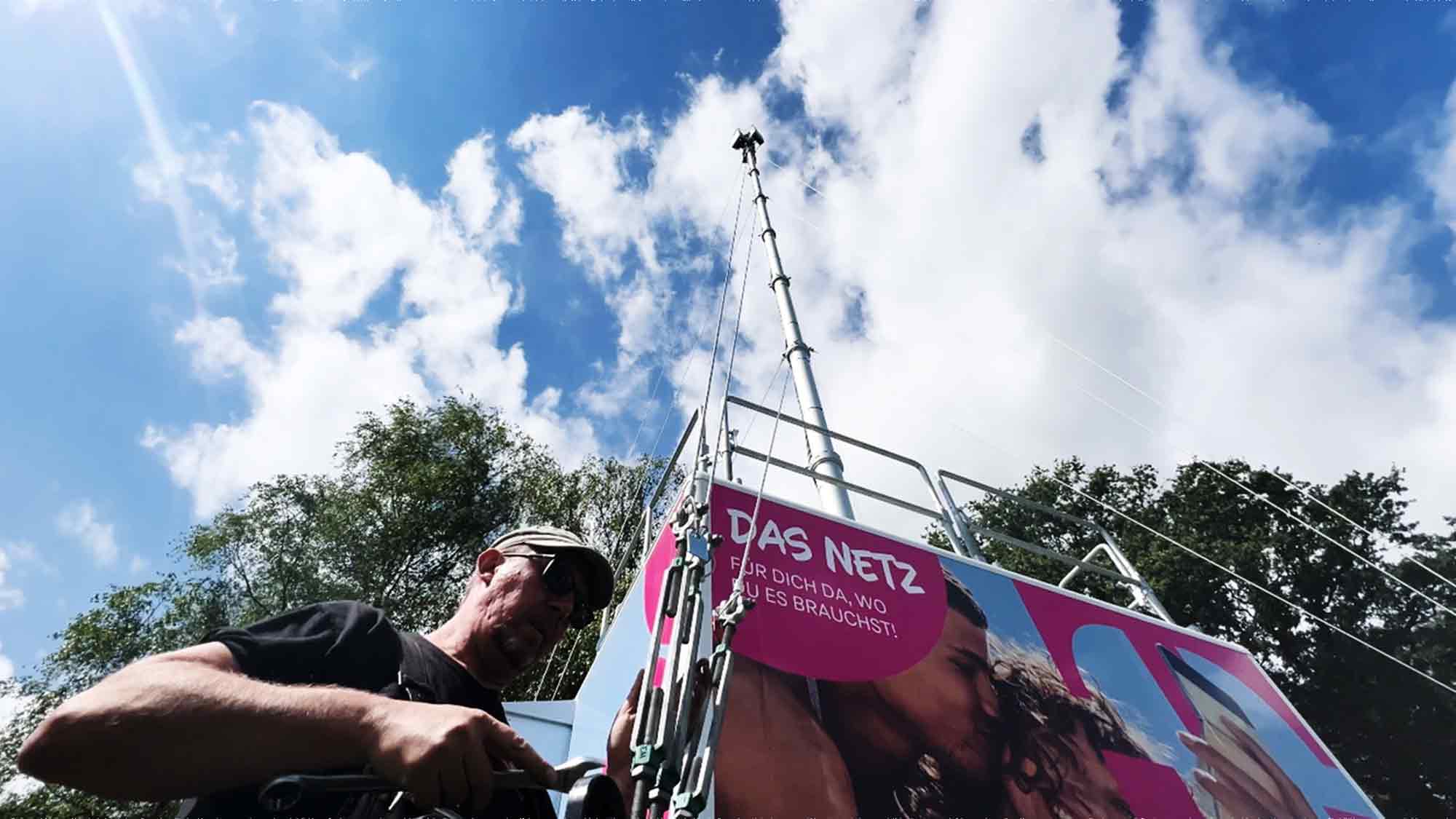 &raquo;Nature One 2025&laquo;: Telekom verstärkt Mobilfunk auf Festival Gelände