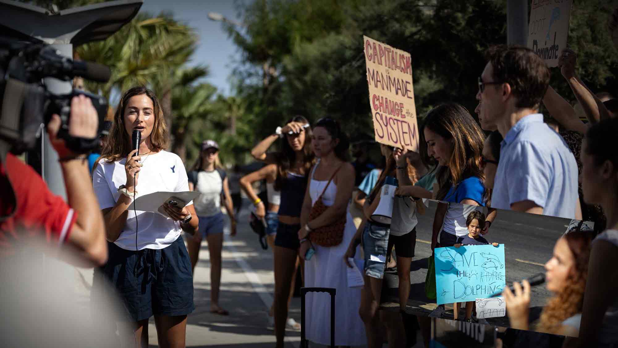 Jörn Kriebel, »Save the Ocean« – »Shut Down Mediterraneo Marine Park« – 27 NGOs fordern Freiheit für Delfin Jörn Kriebel, »Save the Ocean« – »Shut Down Mediterraneo Marine Park« – 27 NGOs fordern Freiheit für Delfin