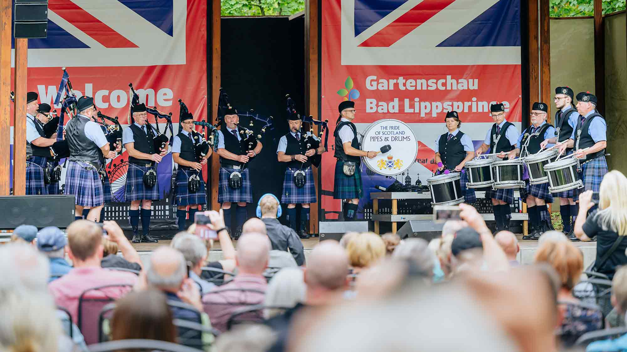 Neuer Rekord: Mehr als 9.000 Besucher beim British Weekend – Besucher und Akteure genossen die britische Lebensart in der Gartenschau Bad Lippspringe Neuer Rekord: Mehr als 9.000 Besucher beim British Weekend – Besucher und Akteure genossen die britische Lebensart in der Gartenschau Bad Lippspringe