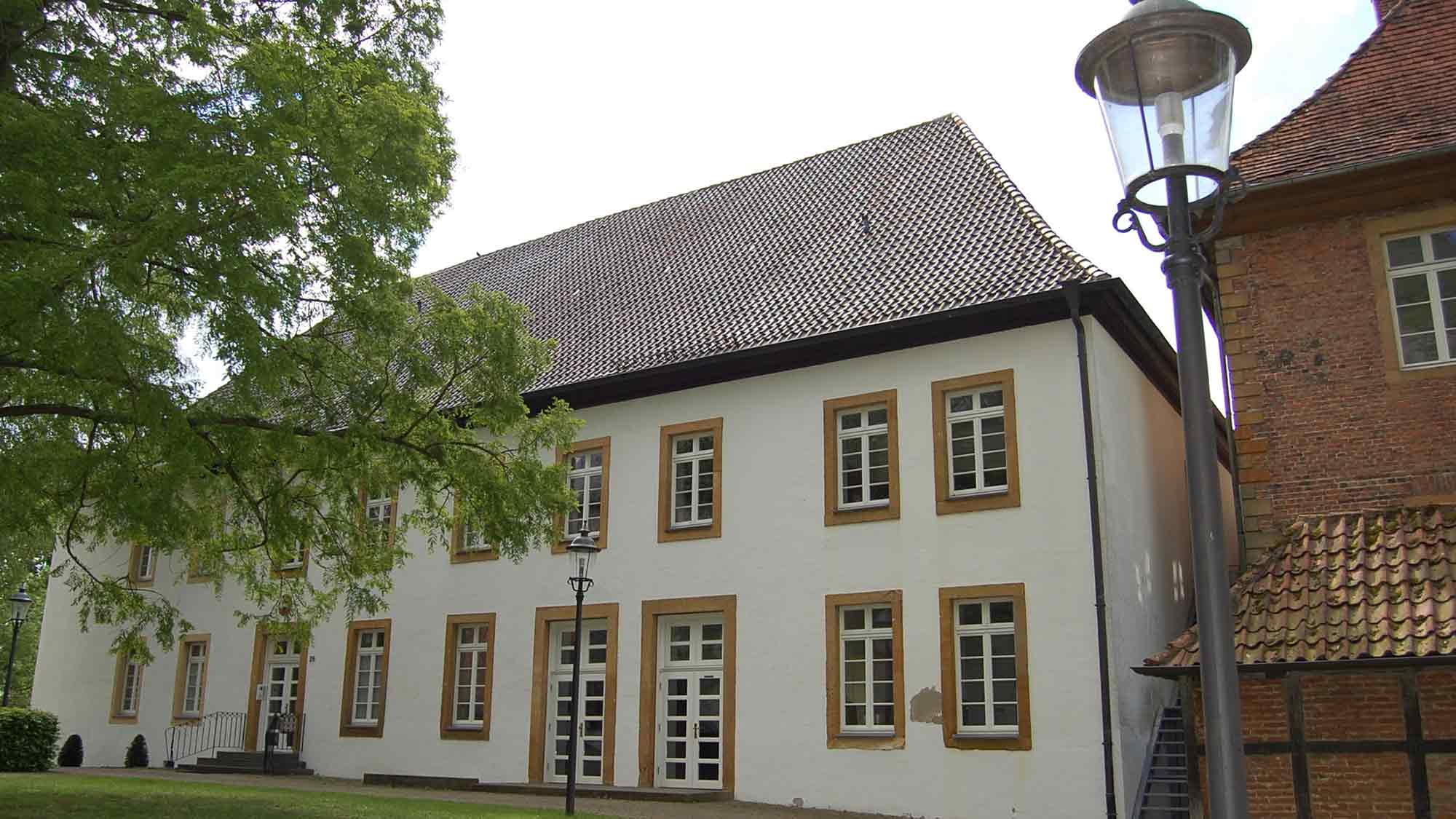 Im Konventshaus in Clarholz findet eine Lesung von Claudia Strässer zum Tag des offenen Denkmals am 14. September 2025 statt Im Konventshaus in Clarholz findet eine Lesung von Claudia Strässer zum Tag des offenen Denkmals am 14. September 2025 statt
