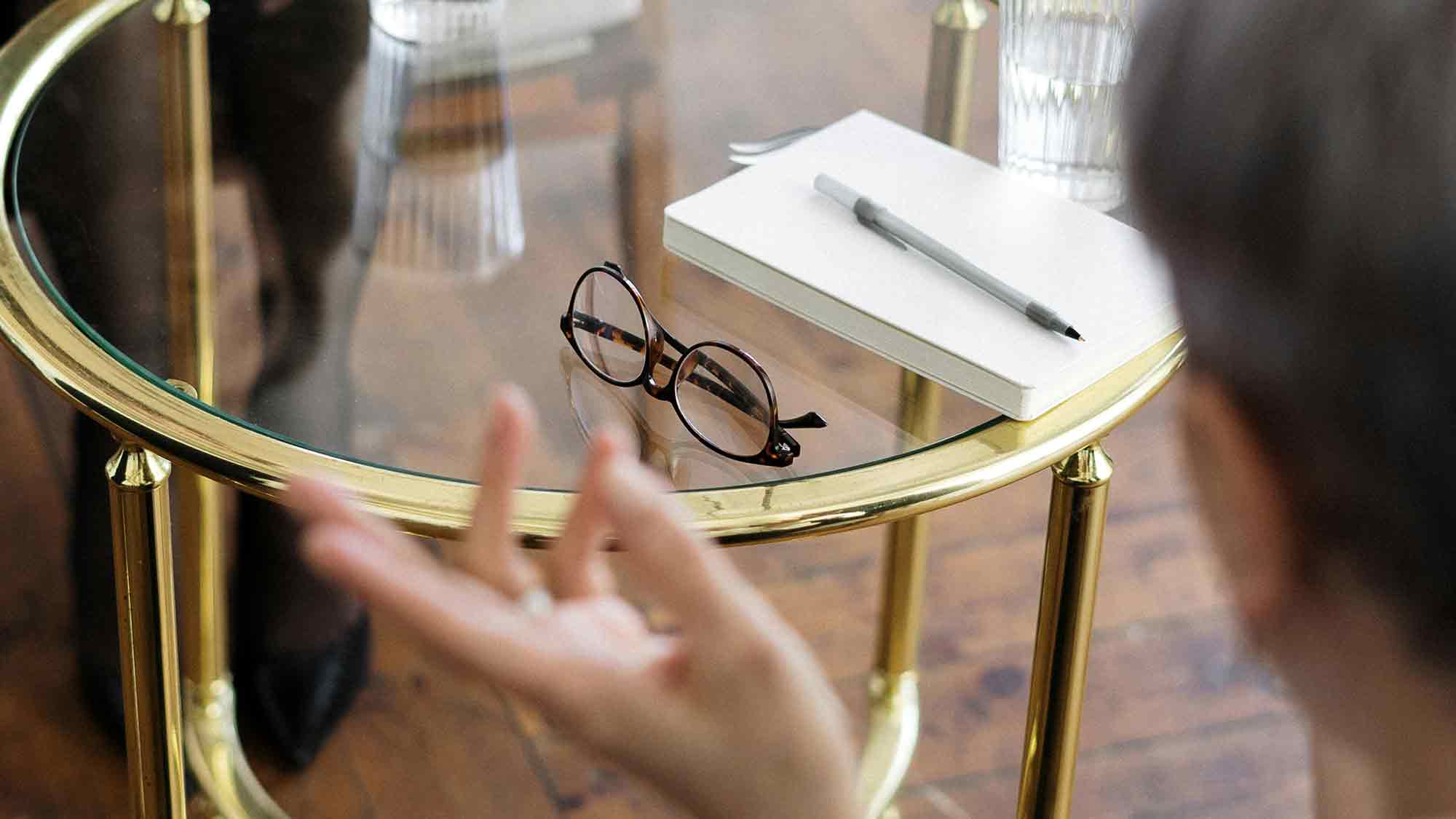 Schwarze Psychologie, Weiße Psychologie und die Dialektik von »Herr« und »Sklave« Schwarze Psychologie, Weiße Psychologie und die Dialektik von »Herr« und »Sklave«