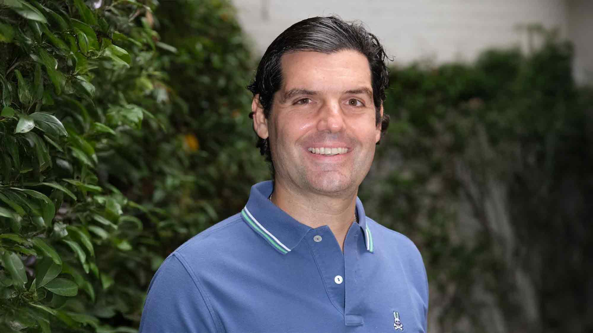 Von 300 Dollar zu 100 Millionen Dollar: Wie Alejandro Betancourt Hawkers in ein globales Imperium verwandelte Von 300 Dollar zu 100 Millionen Dollar: Wie Alejandro Betancourt Hawkers in ein globales Imperium verwandelte