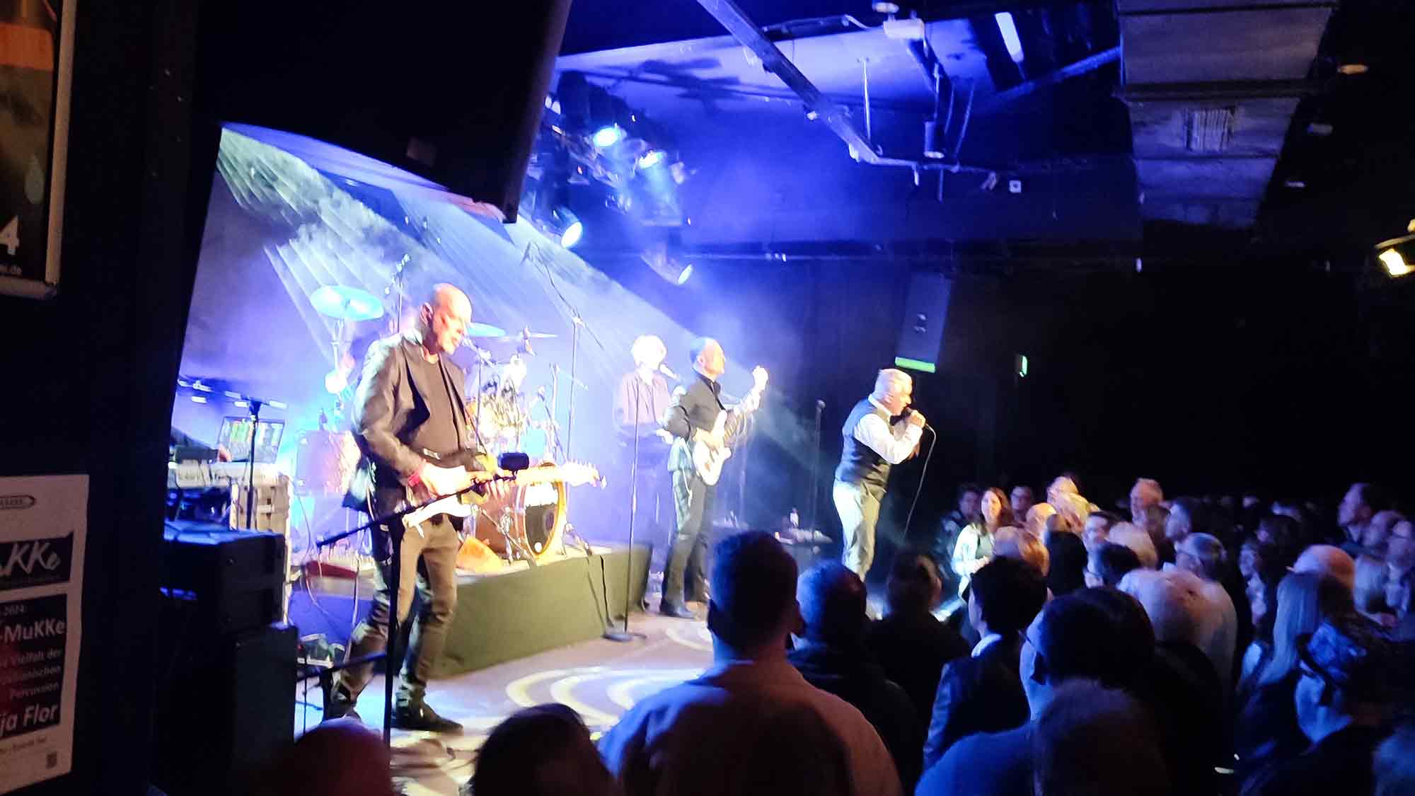 Weberei Gütersloh: 30 Jahre »The very best of Phil Collins & Genesis – live!« Die beliebte Tributeband »Still Collins« feiert Jubiläum im Weberei Gütersloh: 30 Jahre »The very best of Phil Collins & Genesis – live!« Die beliebte Tributeband »Still Collins« feiert Jubiläum im