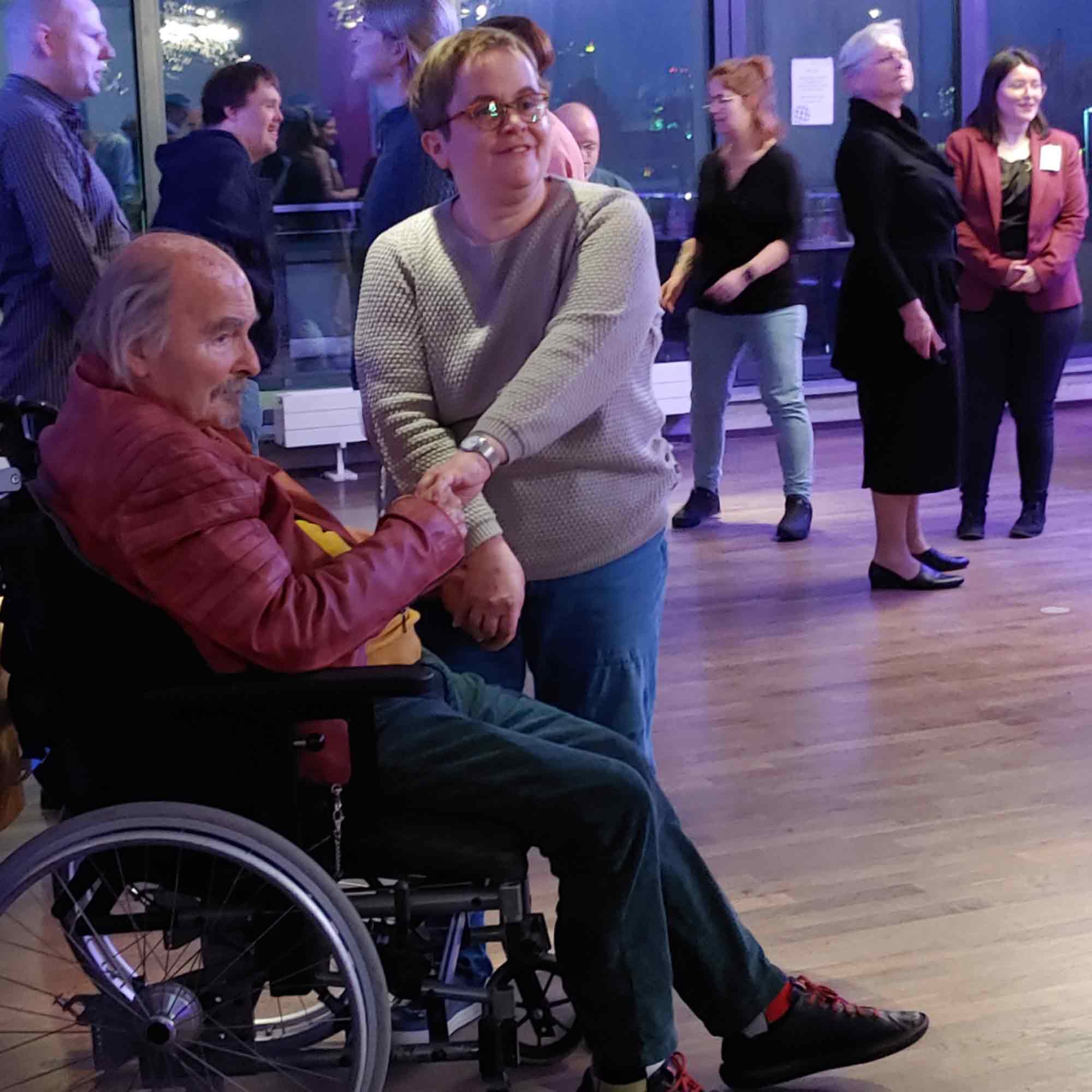 Tanzhaus Bonn und ZNS Stiftung laden zum ZNS Tanzclub ein, 8. November 2025
