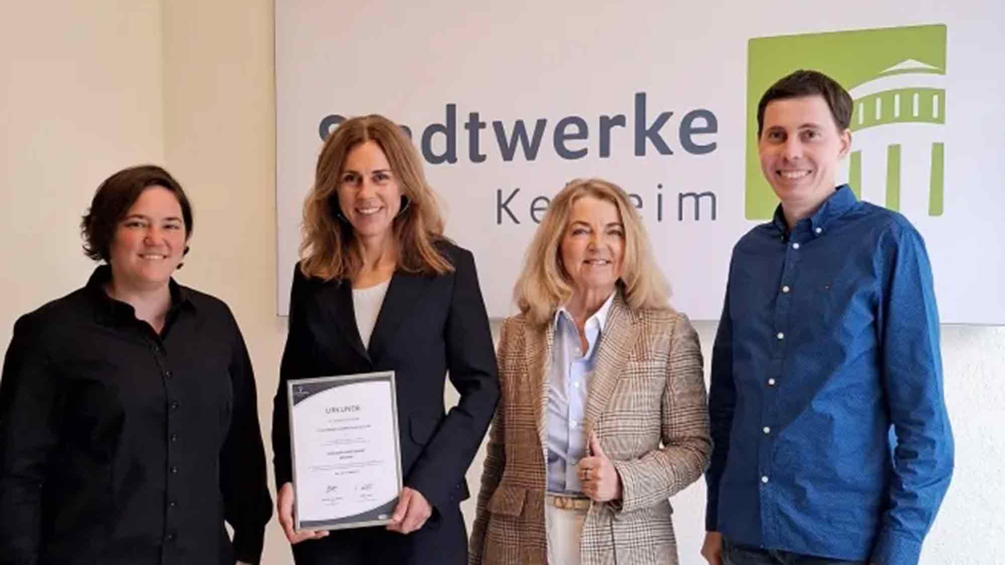Stadtwerke Kelheim erhalten Auszeichnung für ganzheitliches Gesundheitsmanagement