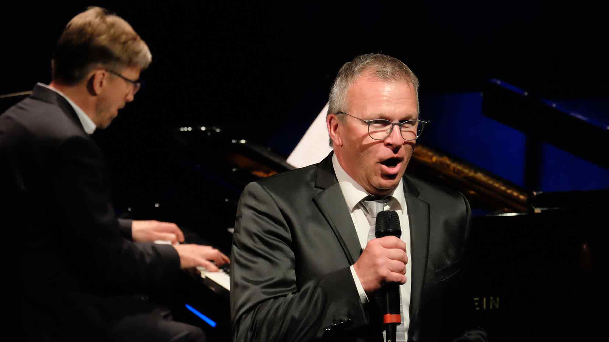 »Alle Jahre Lieder«, Winterlich Adventliches mit Ingo Dickewied im Detmolder Sommertheater, 29. November 2025 »Alle Jahre Lieder«, Winterlich Adventliches mit Ingo Dickewied im Detmolder Sommertheater, 29. November 2025