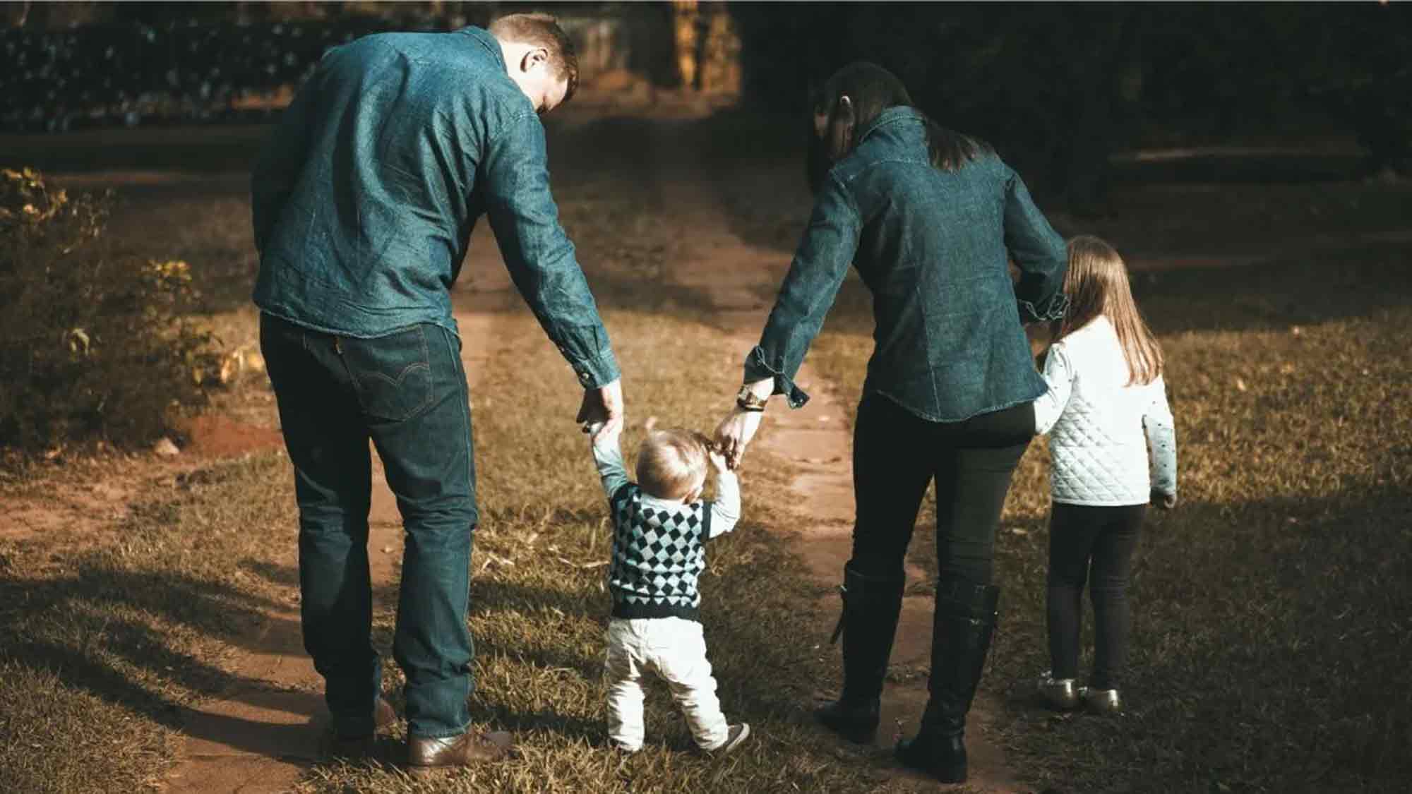 Familientherapie: Gemeinsam Lösungen finden und Beziehungen stärken Familientherapie: Gemeinsam Lösungen finden und Beziehungen stärken