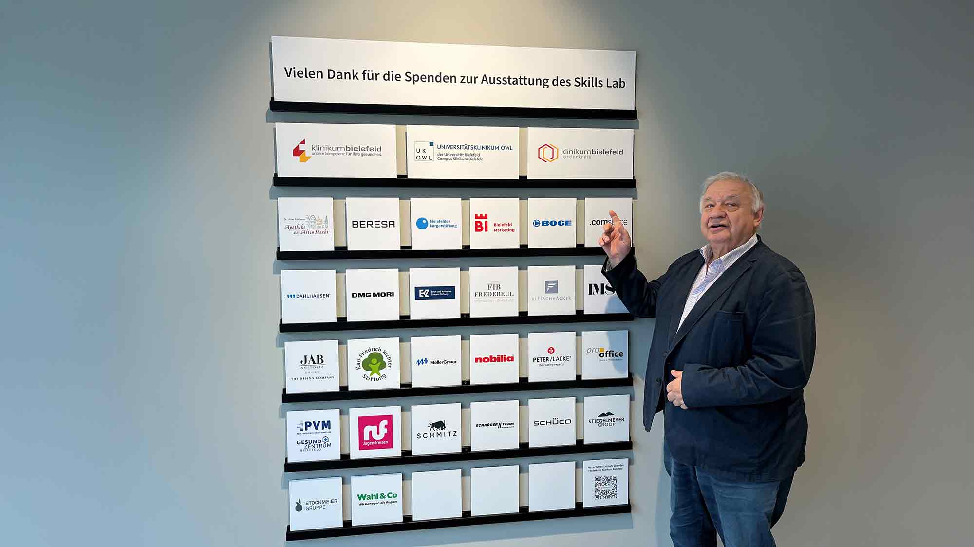Förderkreis Klinikum Bielefeld zieht positive Bilanz: 400.000 Euro Spenden für moderne Übungsgeräte Förderkreis Klinikum Bielefeld zieht positive Bilanz: 400.000 Euro Spenden für moderne Übungsgeräte