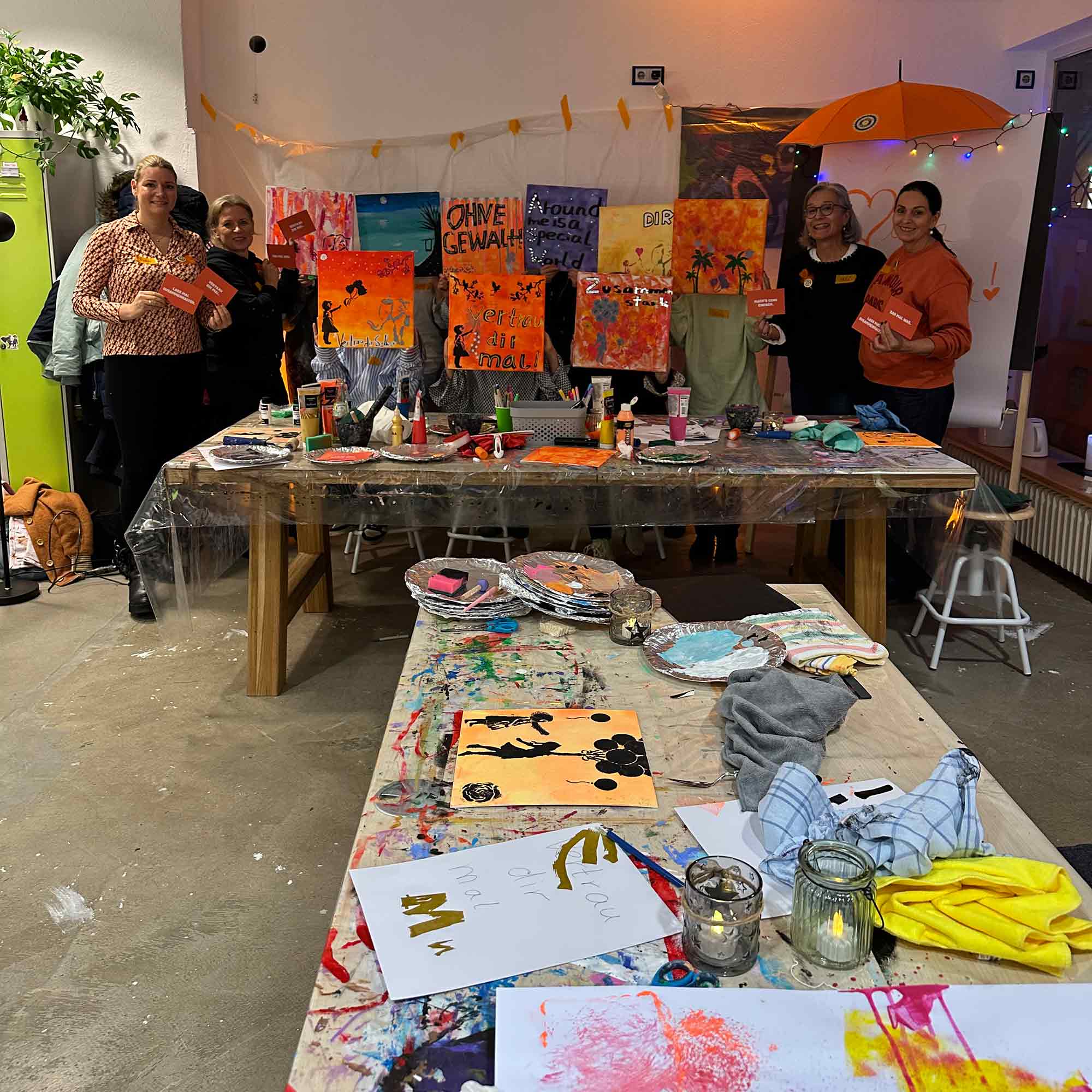 Stark durch Kreativität: Stadt Detmold unterstützt Kreativ Workshop für Mädchen zu den »Orange Days« Stark durch Kreativität: Stadt Detmold unterstützt Kreativ Workshop für Mädchen zu den »Orange Days«
