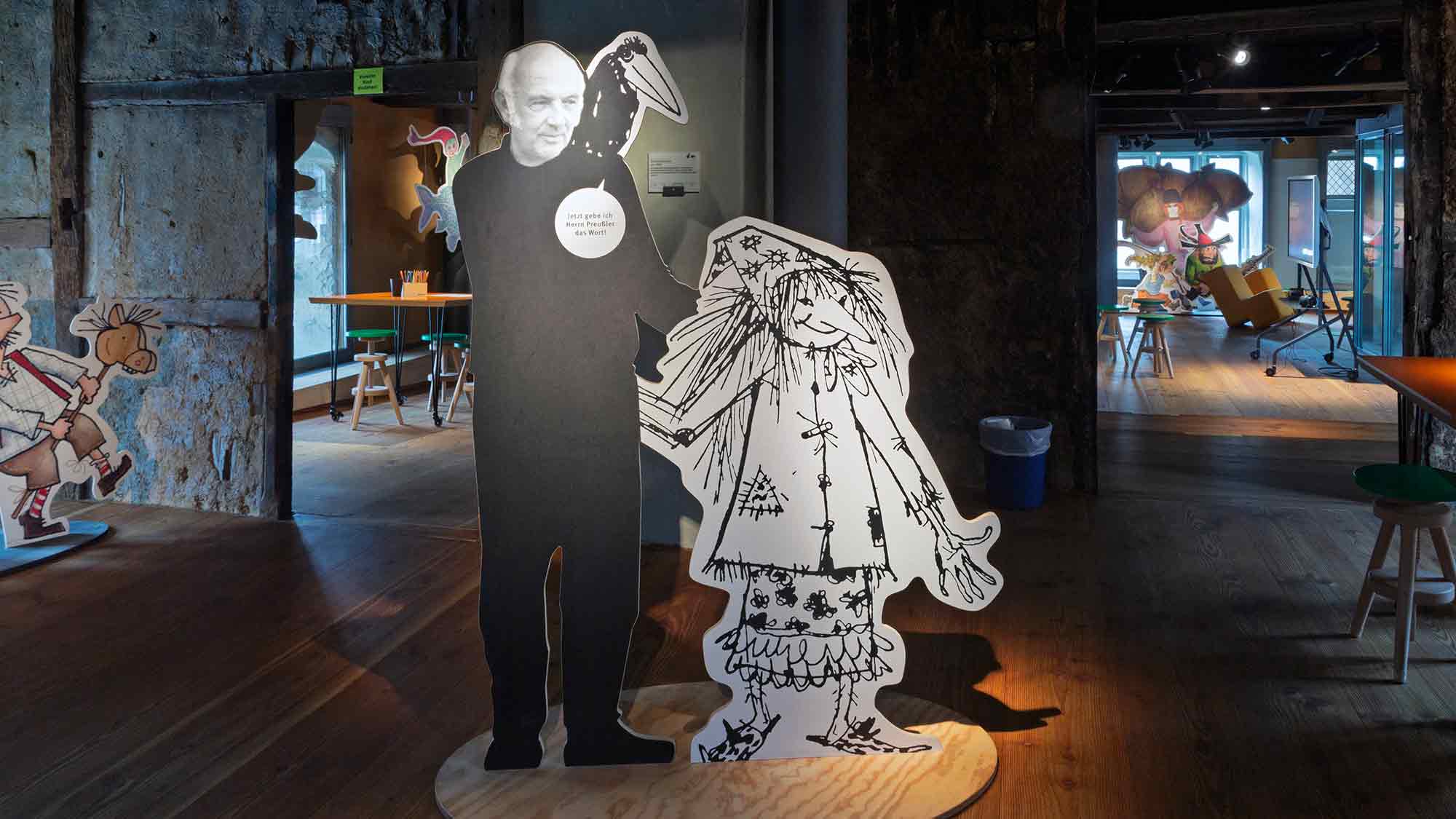 »Die kleine Hexe« verlässt Lemgo – Rückblick auf eine ganz besondere Ausstellung im Museum Hexenbürgermeisterhaus »Die kleine Hexe« verlässt Lemgo – Rückblick auf eine ganz besondere Ausstellung im Museum Hexenbürgermeisterhaus