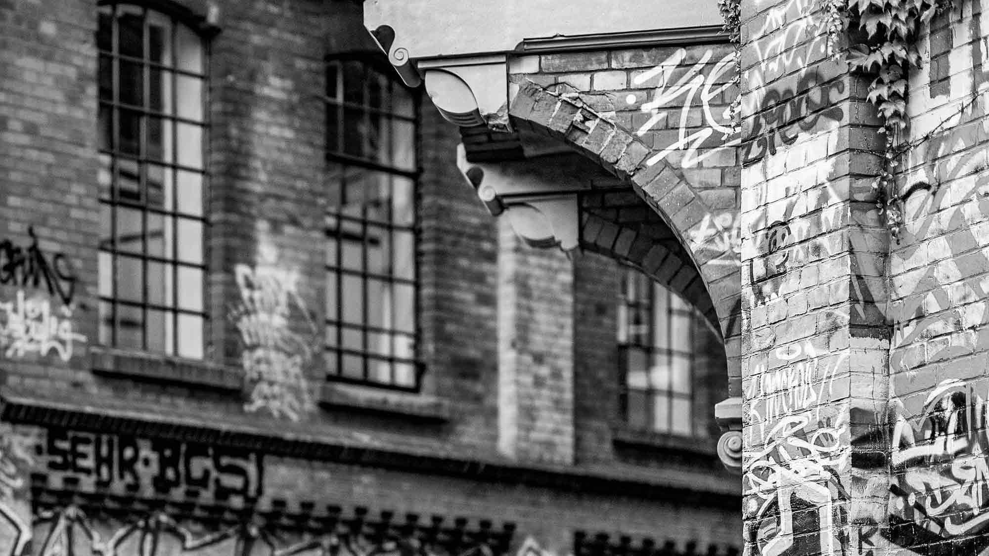 KWS History: Stadtgeschichte Gütersloh »Die Weberei« 1997, neue Wege für Kulturarbeit in Zeiten knapper Kassen KWS History: Stadtgeschichte Gütersloh »Die Weberei« 1997, neue Wege für Kulturarbeit in Zeiten knapper Kassen