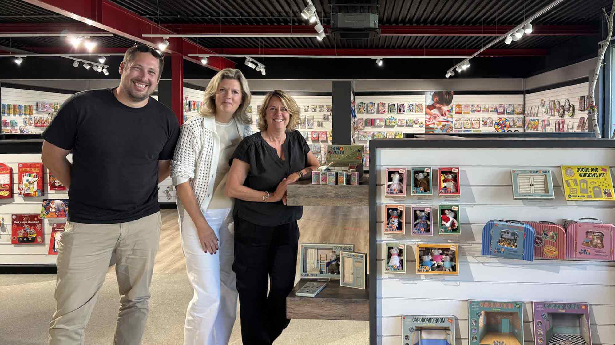 “The Mouse Mansion Company” Partners with CCG Companies B. V. to Scale “Sam & Julia Arts & Crafts” Worldwide “The Mouse Mansion Company” Partners with CCG Companies B. V. to Scale “Sam & Julia Arts & Crafts” Worldwide