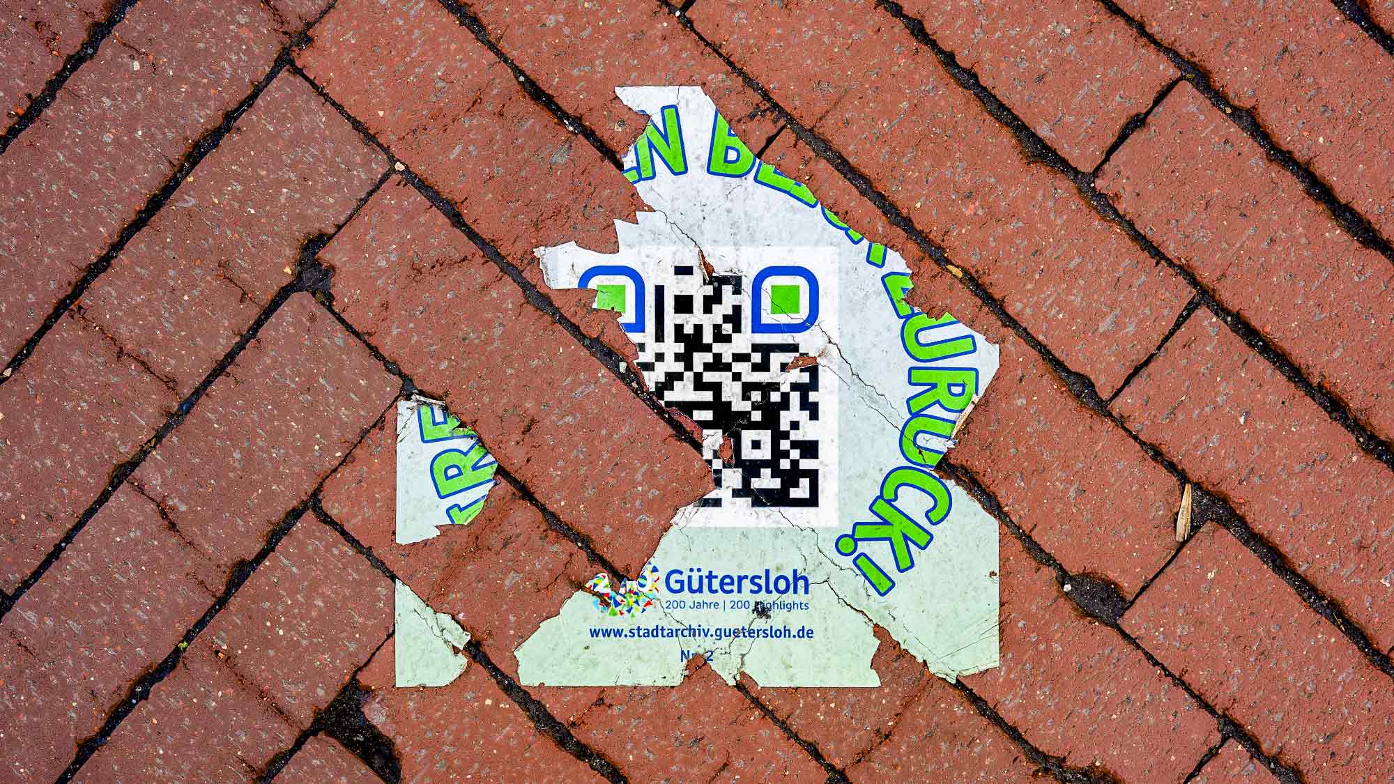 NOW Commons: Stadtarchiv Gütersloh Jubiläumsprojekt »Tritt in die Vergangenheit«, die Reste NOW Commons: Stadtarchiv Gütersloh Jubiläumsprojekt »Tritt in die Vergangenheit«, die Reste