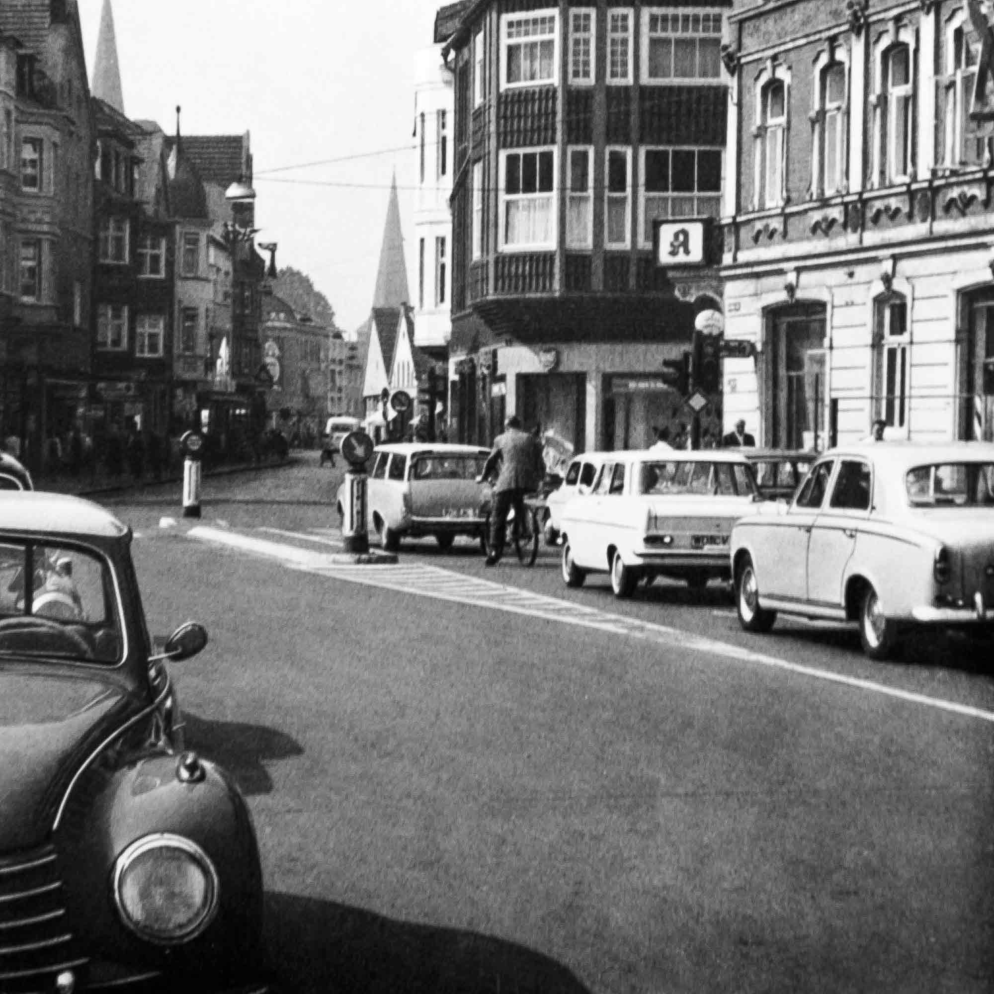 KWS History: Stadtgeschichte Gütersloh – die Kreuzung Berliner Straße, Strengerstraße und Schulstraße in den 60ern