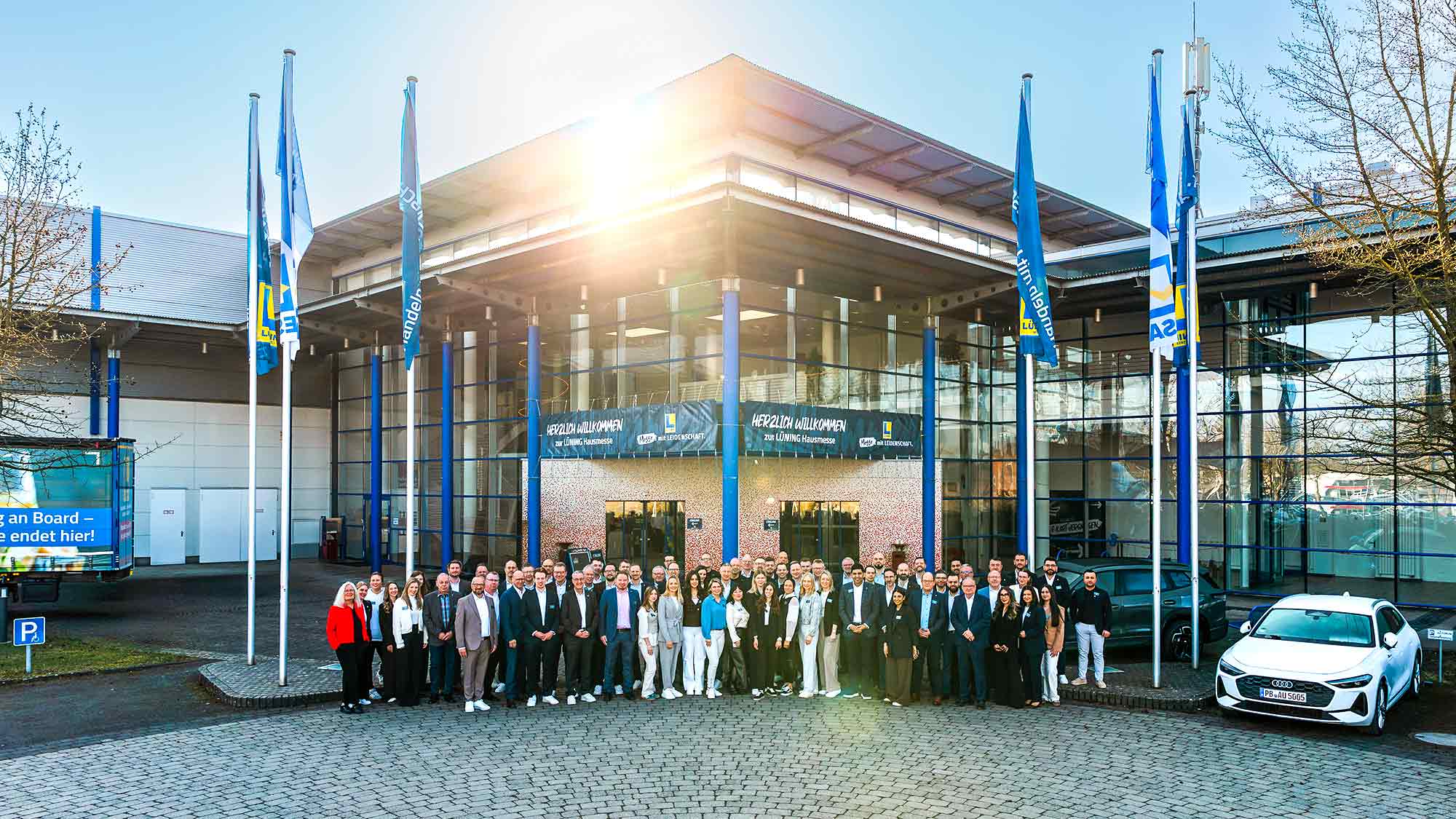 Handeln mit Leidenschaft: Lüning Gruppe begeistert Kunden und Industriepartner bei der Hausmesse 2026 Handeln mit Leidenschaft: Lüning Gruppe begeistert Kunden und Industriepartner bei der Hausmesse 2026