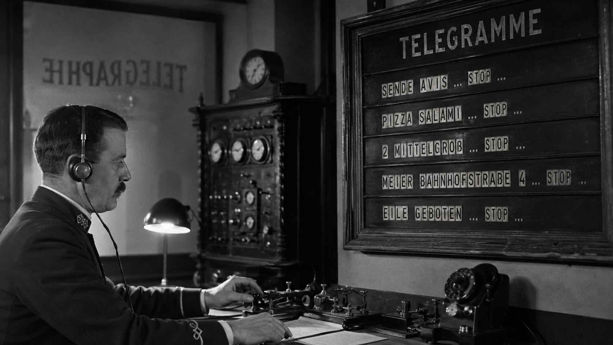 Wenn es Telegraphen gäbe, wenn in Gütersloh und anderswo Internet, Telefon, Smartphone & Co. nie erfunden worden wären Wenn es Telegraphen gäbe, wenn in Gütersloh und anderswo Internet, Telefon, Smartphone & Co. nie erfunden worden wären