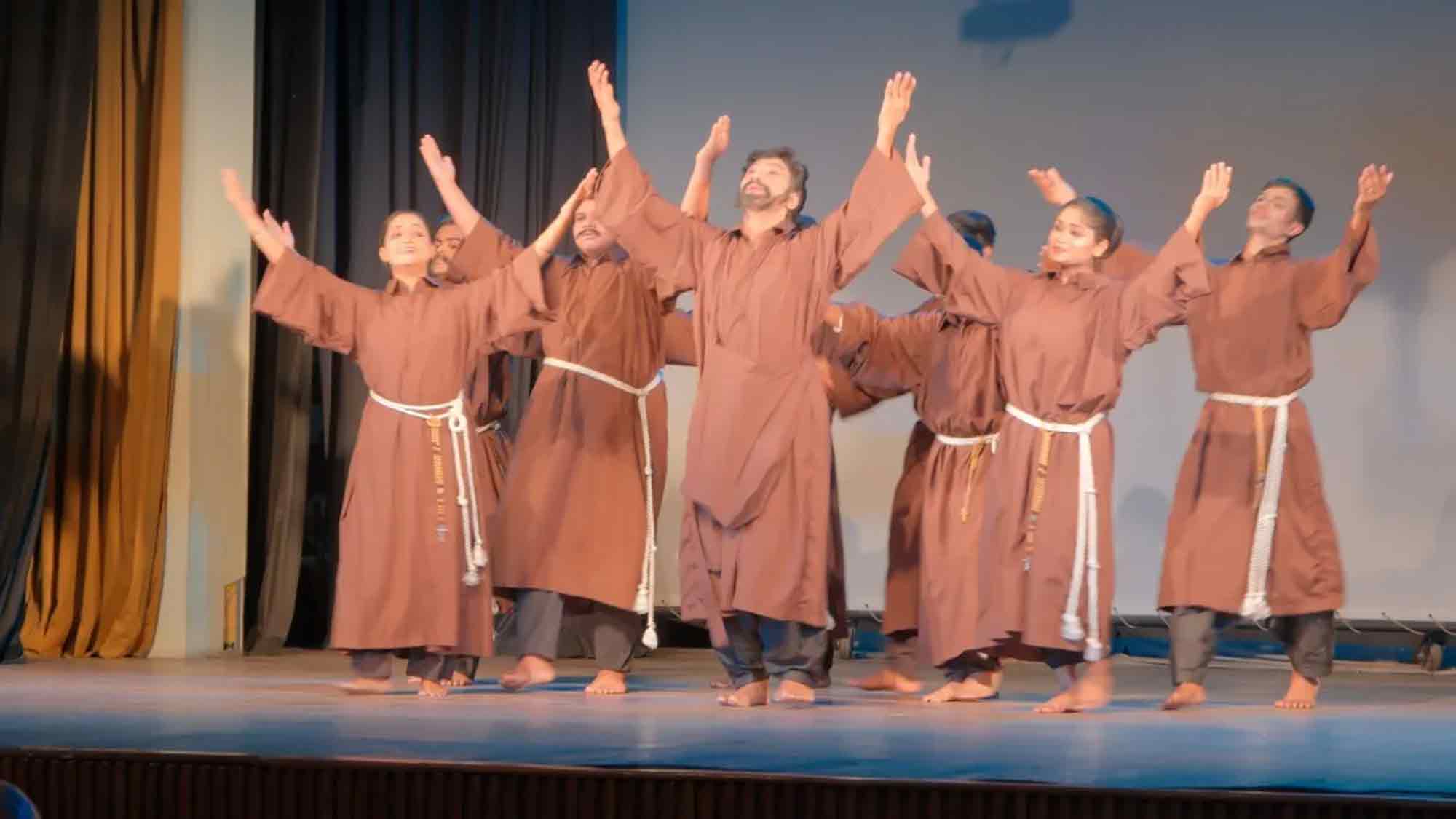 Zum 800. Todestag von Franz von Assisi: Tanzdrama von indischem Jesuiten und Tanzgruppe, 13. Juni 2026 Zum 800. Todestag von Franz von Assisi: Tanzdrama von indischem Jesuiten und Tanzgruppe, 13. Juni 2026