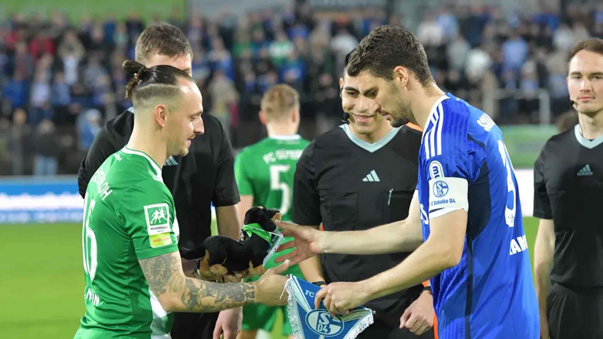 FC Schalke 04: FC Gütersloh startet freien Verkauf für die Tribüne FC Schalke 04: FC Gütersloh startet freien Verkauf für die Tribüne