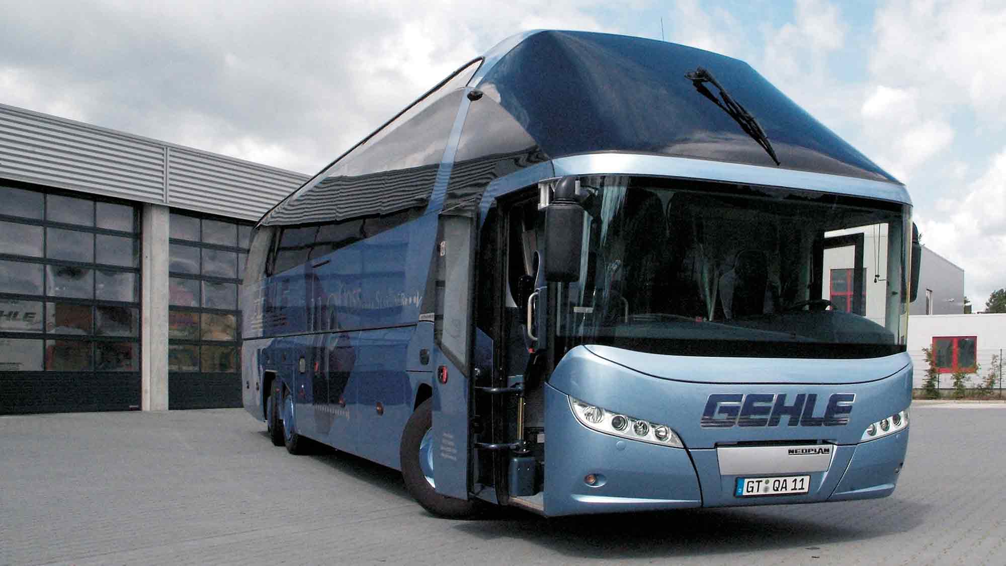 KWS History: Stadtgeschichte Gütersloh – 2005 gab es in Deutschland 13 Neoplan &raquo;Starliner II&laquo; – einer fuhr in Gütersloh