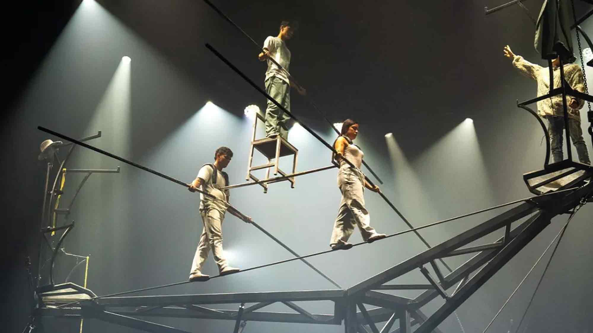 Nürnberg Premiere bei der 13. X Mas Show: »Flic Flac« präsentiert neue Hochseil Eigenkonstruktion, 17. Dezember 2026 bis 17. Januar 2027 Nürnberg Premiere bei der 13. X Mas Show: »Flic Flac« präsentiert neue Hochseil Eigenkonstruktion, 17. Dezember 2026 bis 17. Januar 2027