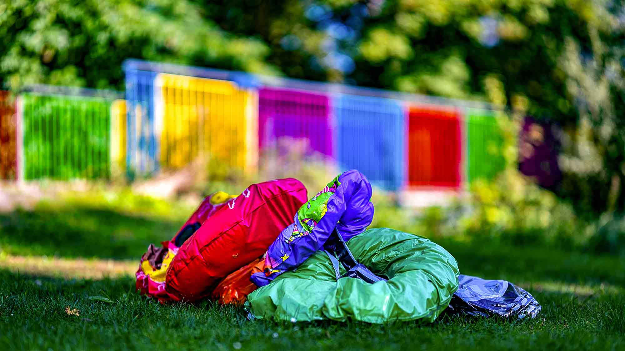 NOW Commons: Das ist kein Müll – sondern eine (leider beschädigte) Skulptur im Webereipark Gütersloh