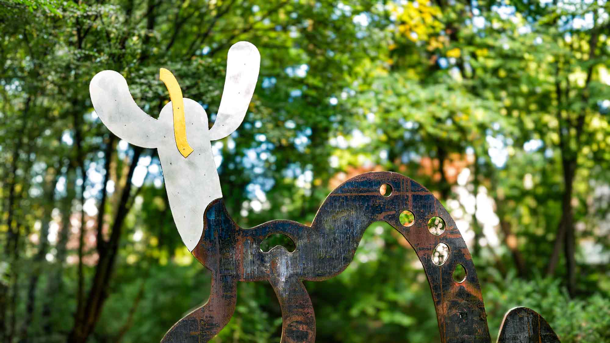 NOW Commons: Skulptur »Hunu« von Manfred Billinger, Fabelpfad Gütersloh … NOW Commons: Skulptur »Hunu« von Manfred Billinger, Fabelpfad Gütersloh …